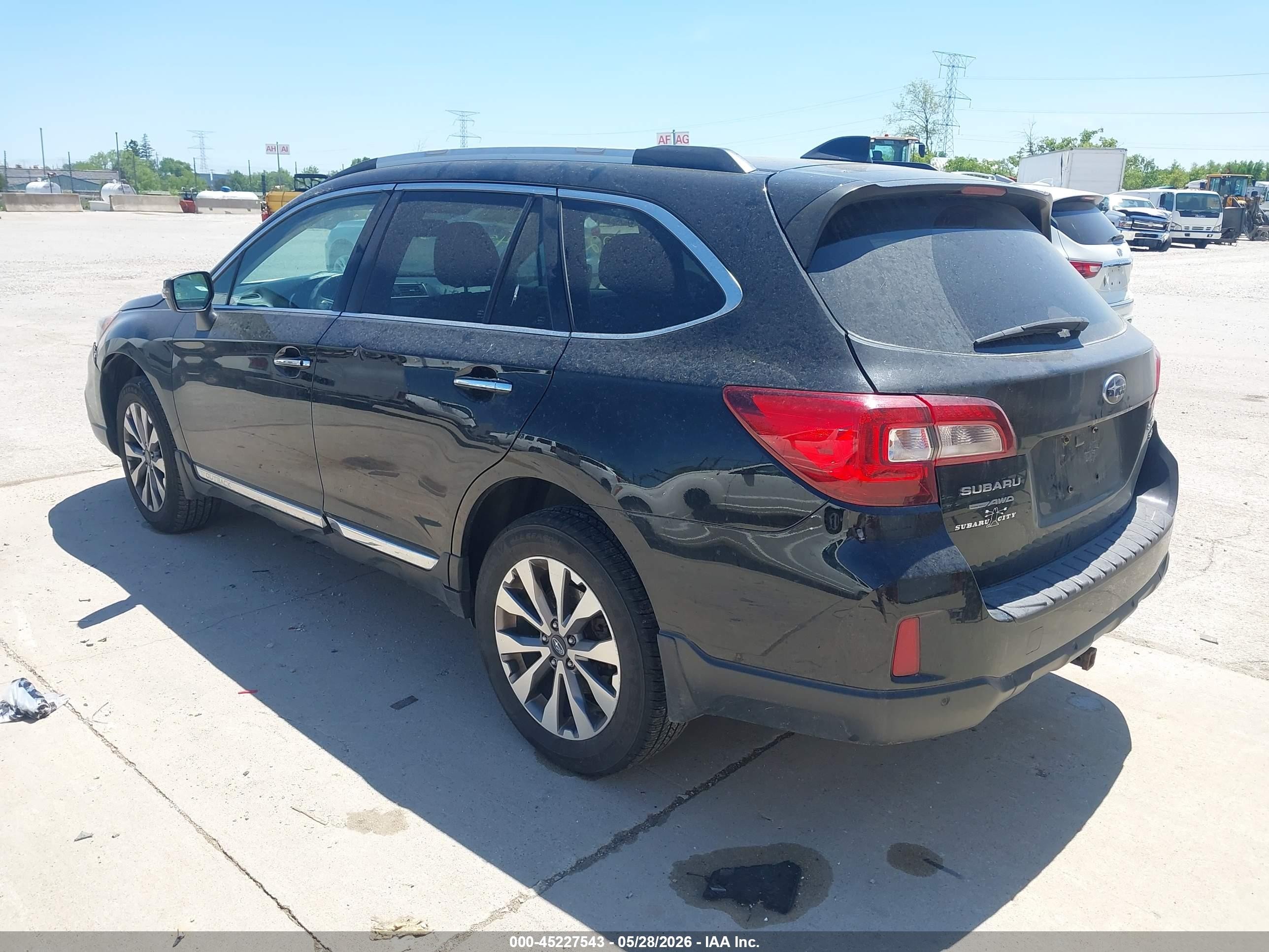 2017 Subaru Outback 3.6r Touring Black vin: 4S4BSETC7H3440129