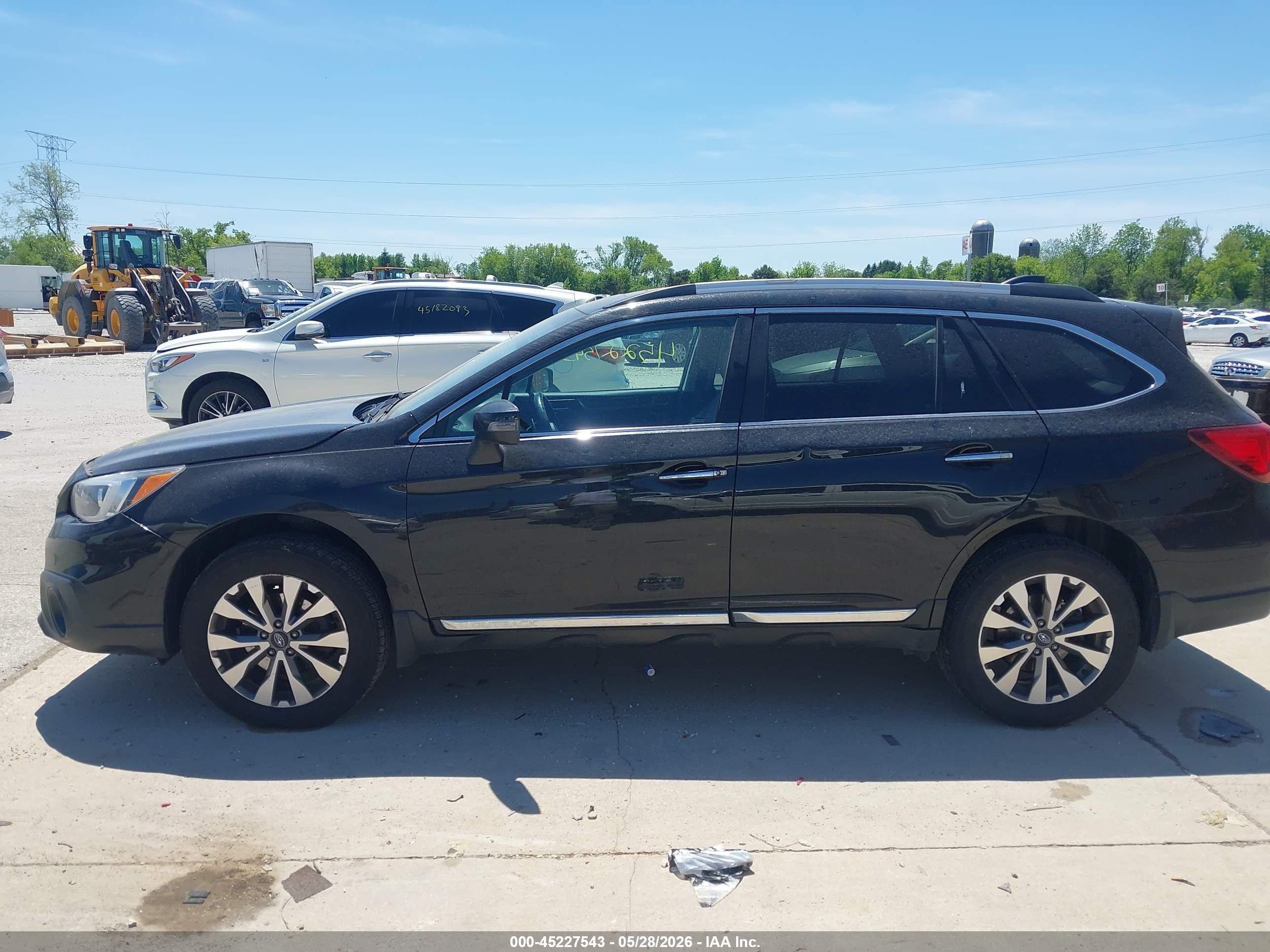 2017 Subaru Outback 3.6r Touring Black vin: 4S4BSETC7H3440129