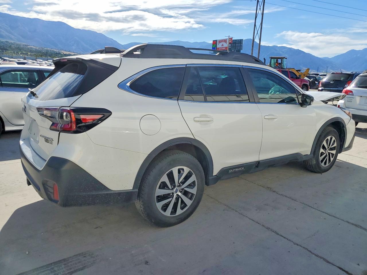 2022 Subaru Outback White vin: 4S4BTAACXN3201436