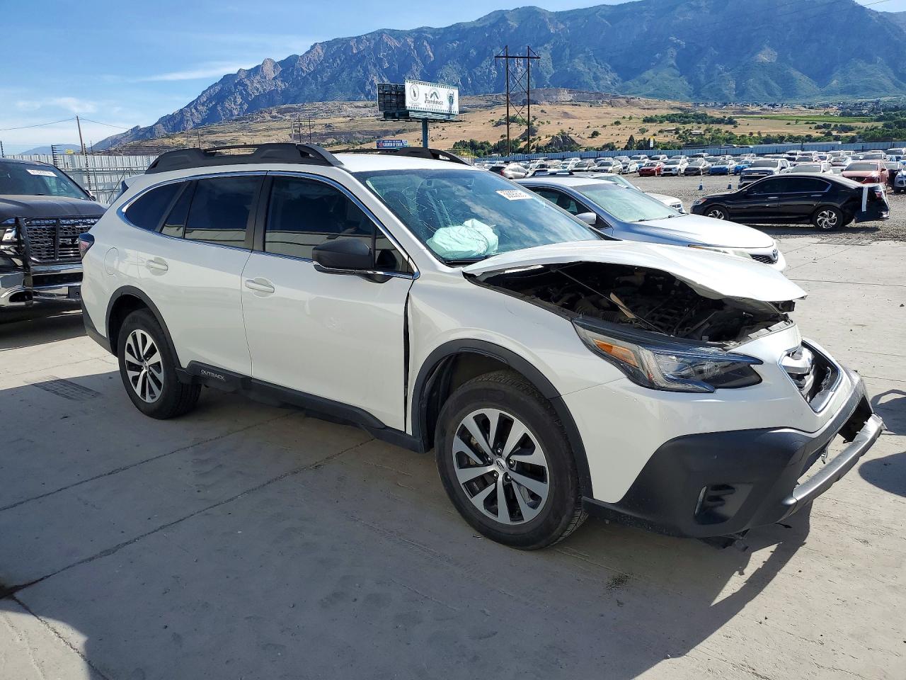 2022 Subaru Outback White vin: 4S4BTAACXN3201436