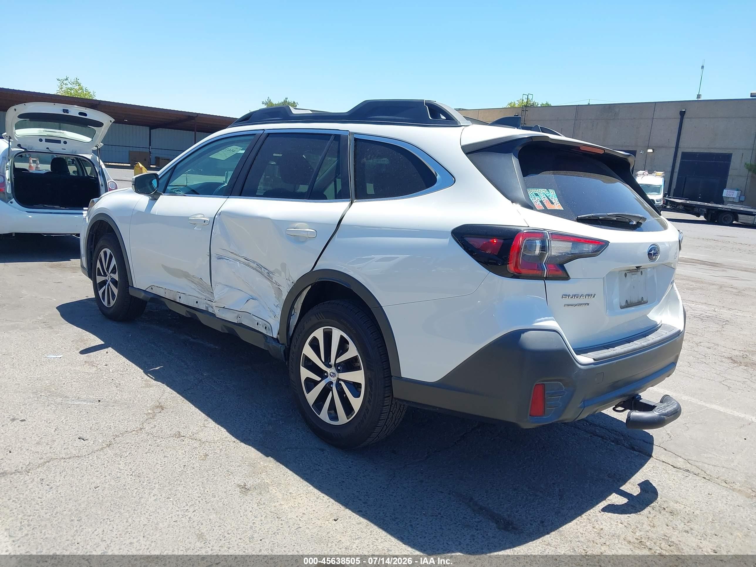 2020 Subaru Outback Premium White vin: 4S4BTACC0L3167274