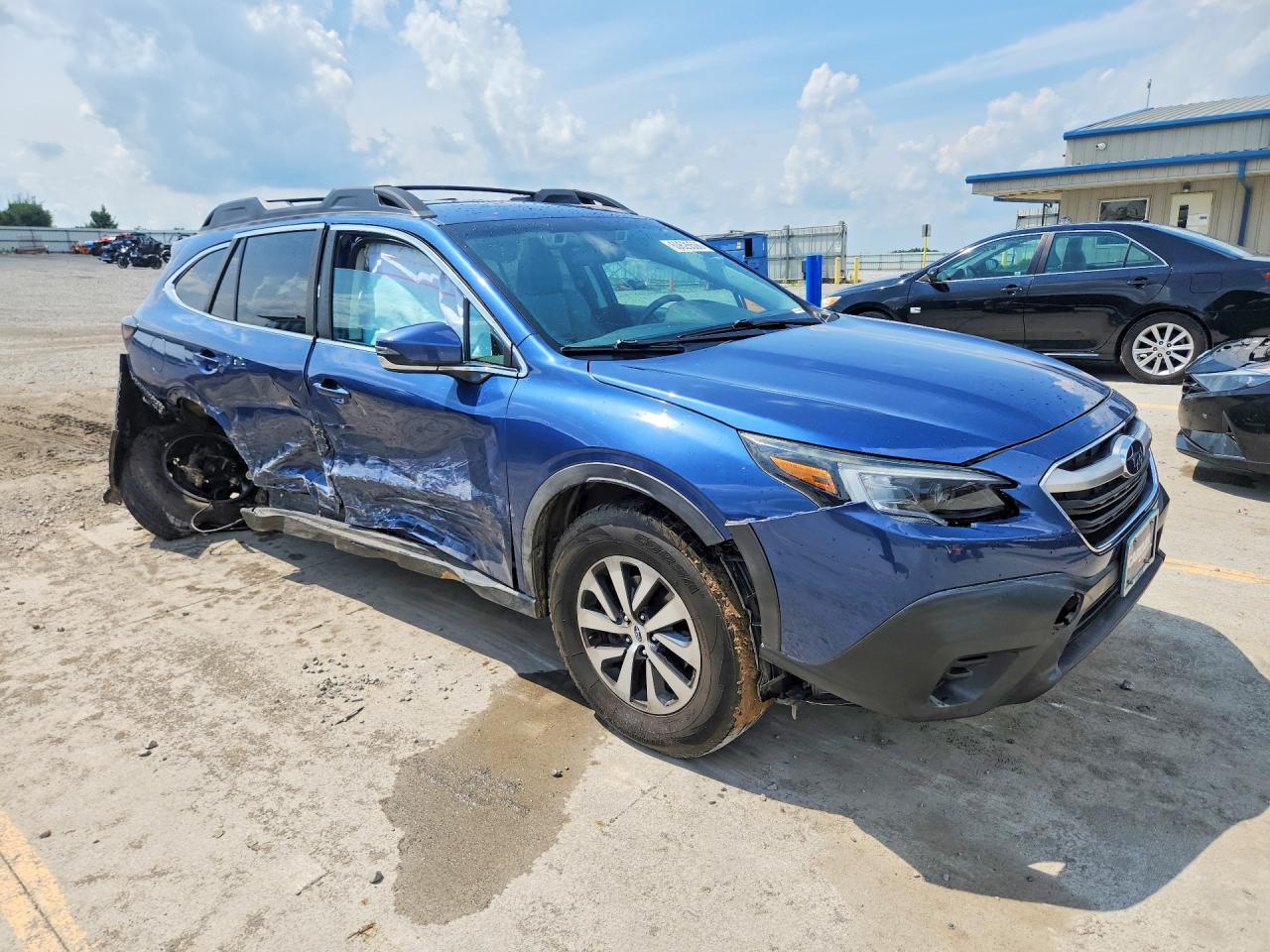 2020 Subaru Outback Premium Blue vin: 4S4BTACC3L3148850