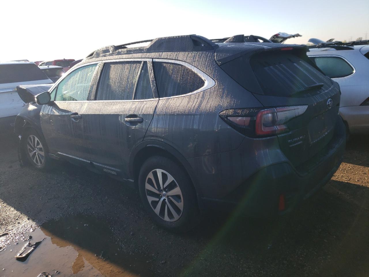 2020 Subaru Outback Premium Gray vin: 4S4BTACC3L3248253