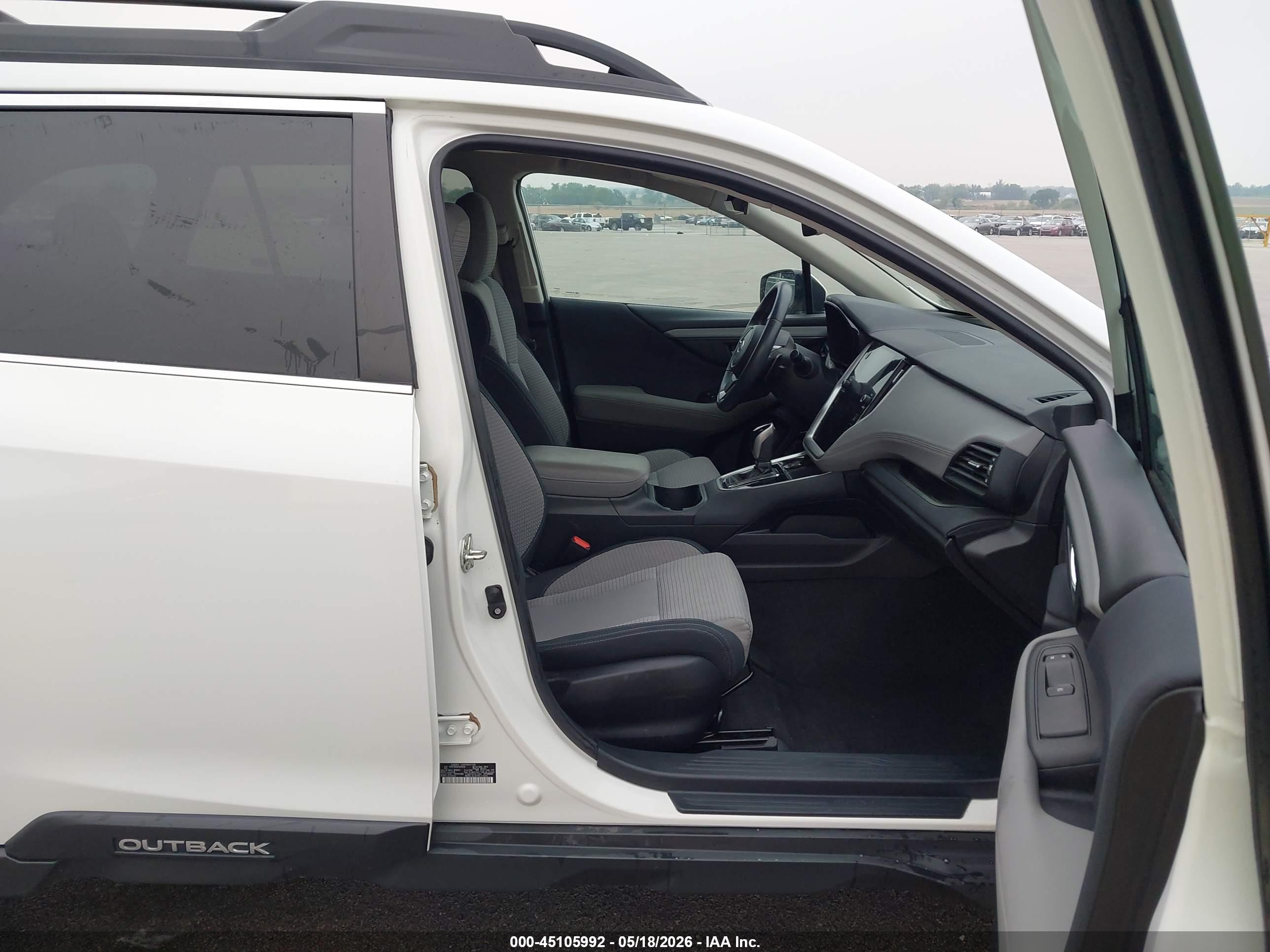 2020 Subaru Outback Premium White vin: 4S4BTACC4L3215276