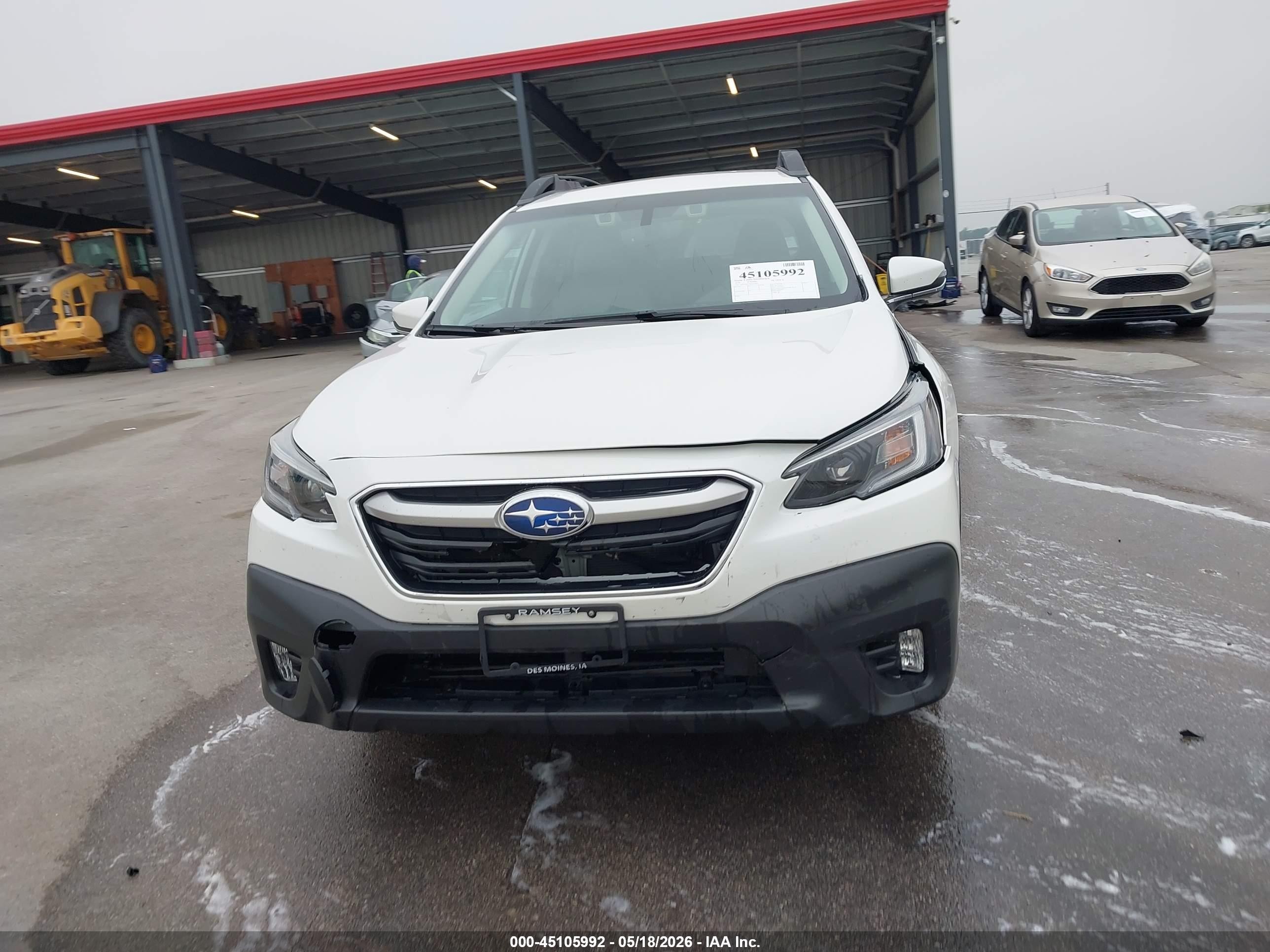 2020 Subaru Outback Premium White vin: 4S4BTACC4L3215276
