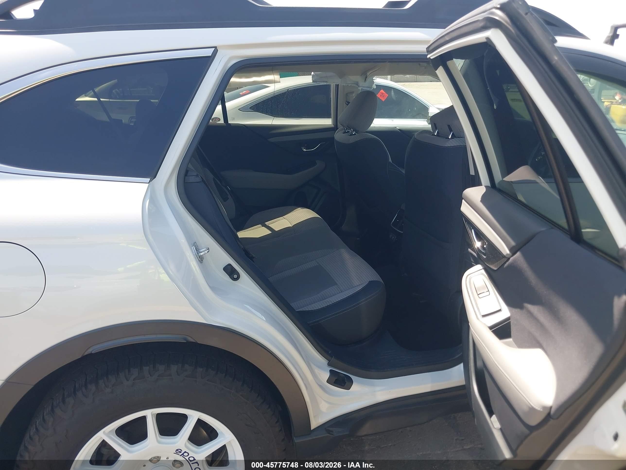 2022 Subaru Outback Premium White vin: 4S4BTACC6N3104067