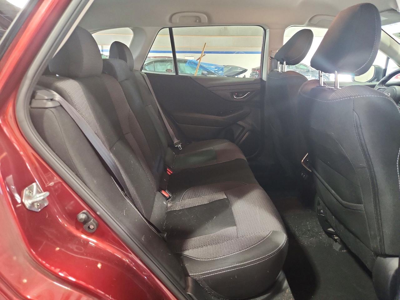 2022 Subaru Outback Premium Burgundy vin: 4S4BTACC7N3197889