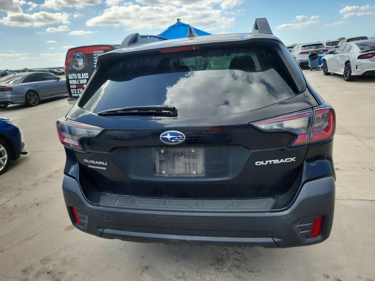 2020 Subaru Outback Premium Black vin: 4S4BTACC8L3231528