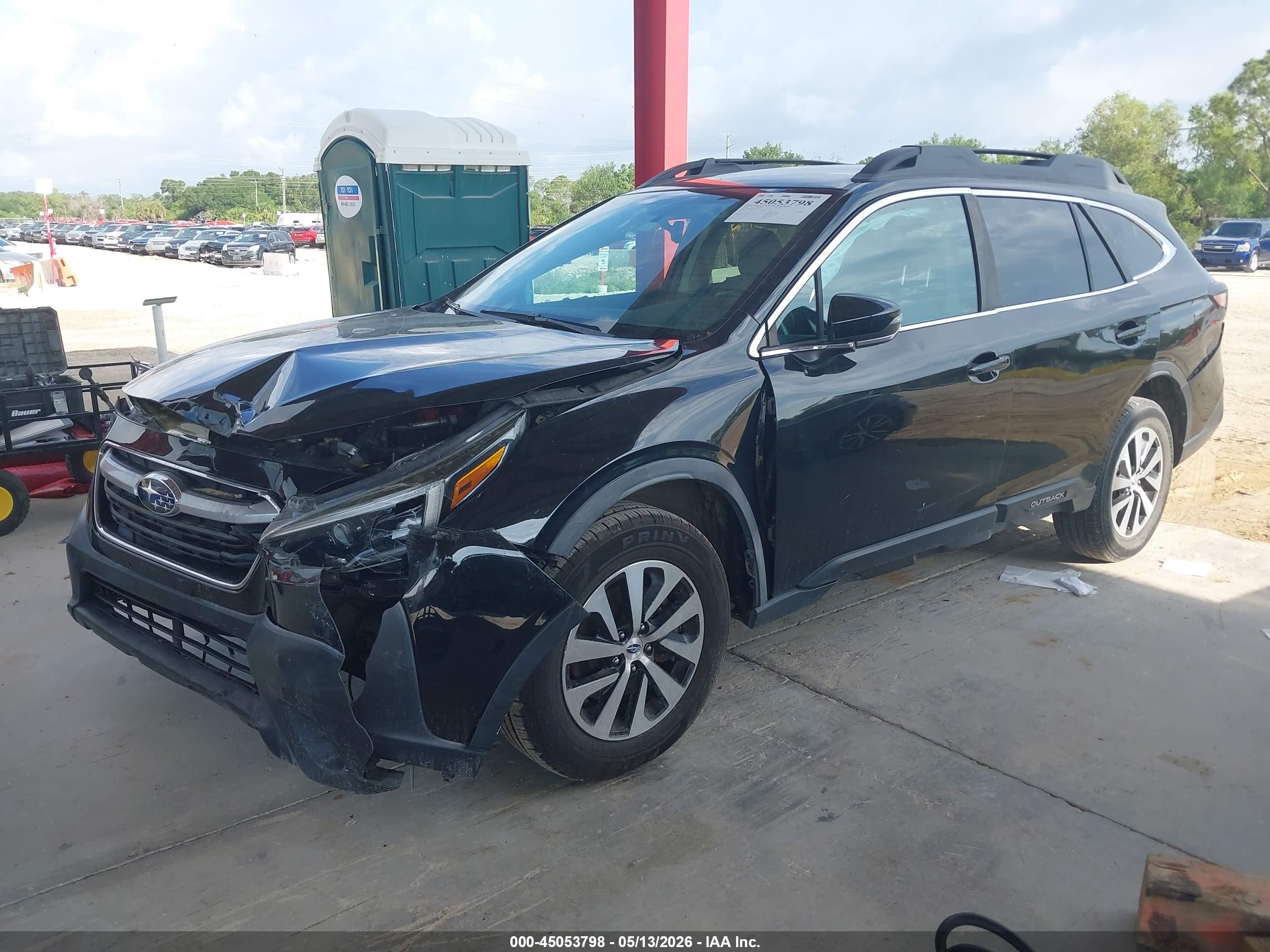 2020 Subaru Outback Premium Black vin: 4S4BTACCXL3113271