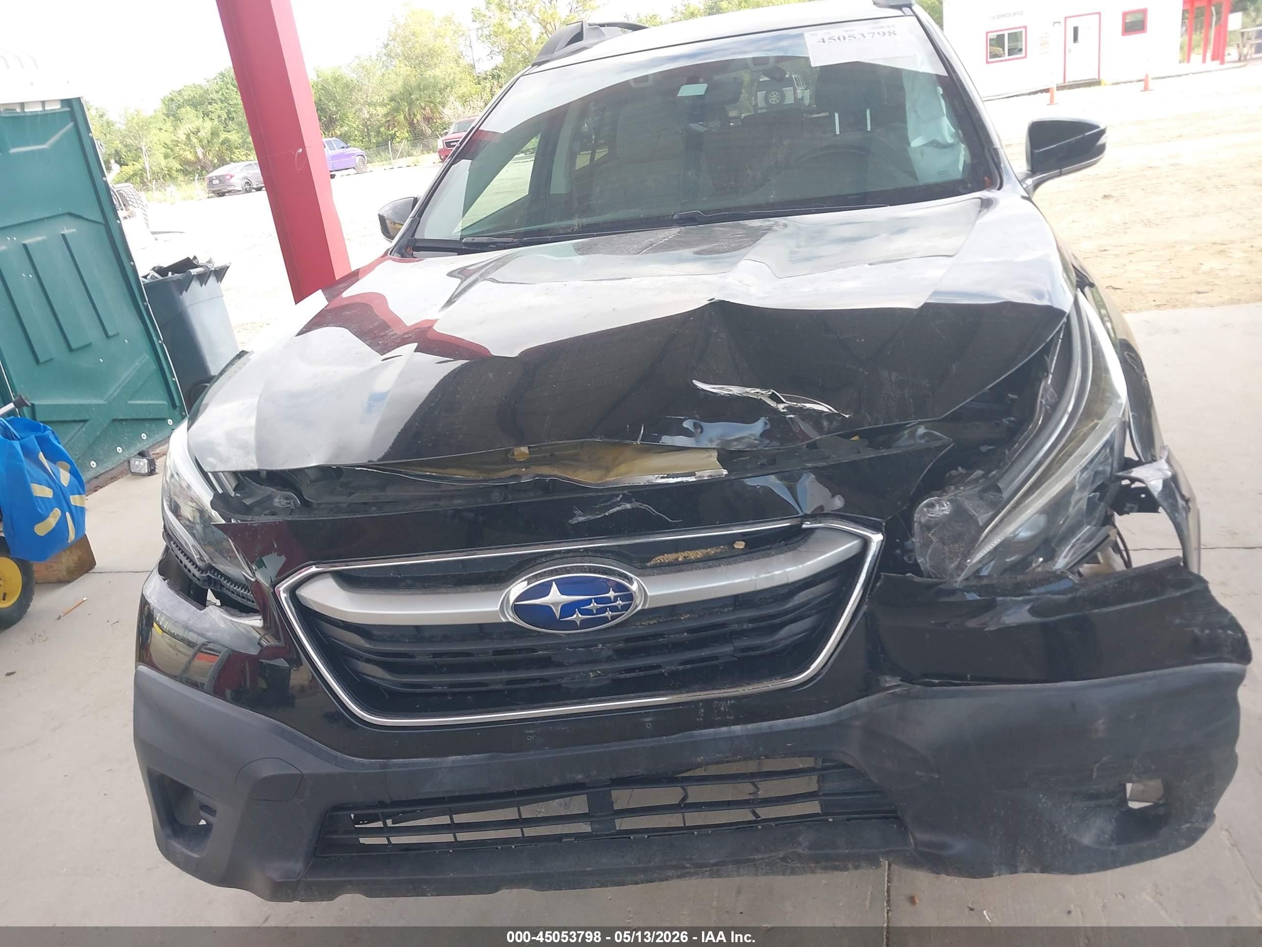 2020 Subaru Outback Premium Black vin: 4S4BTACCXL3113271