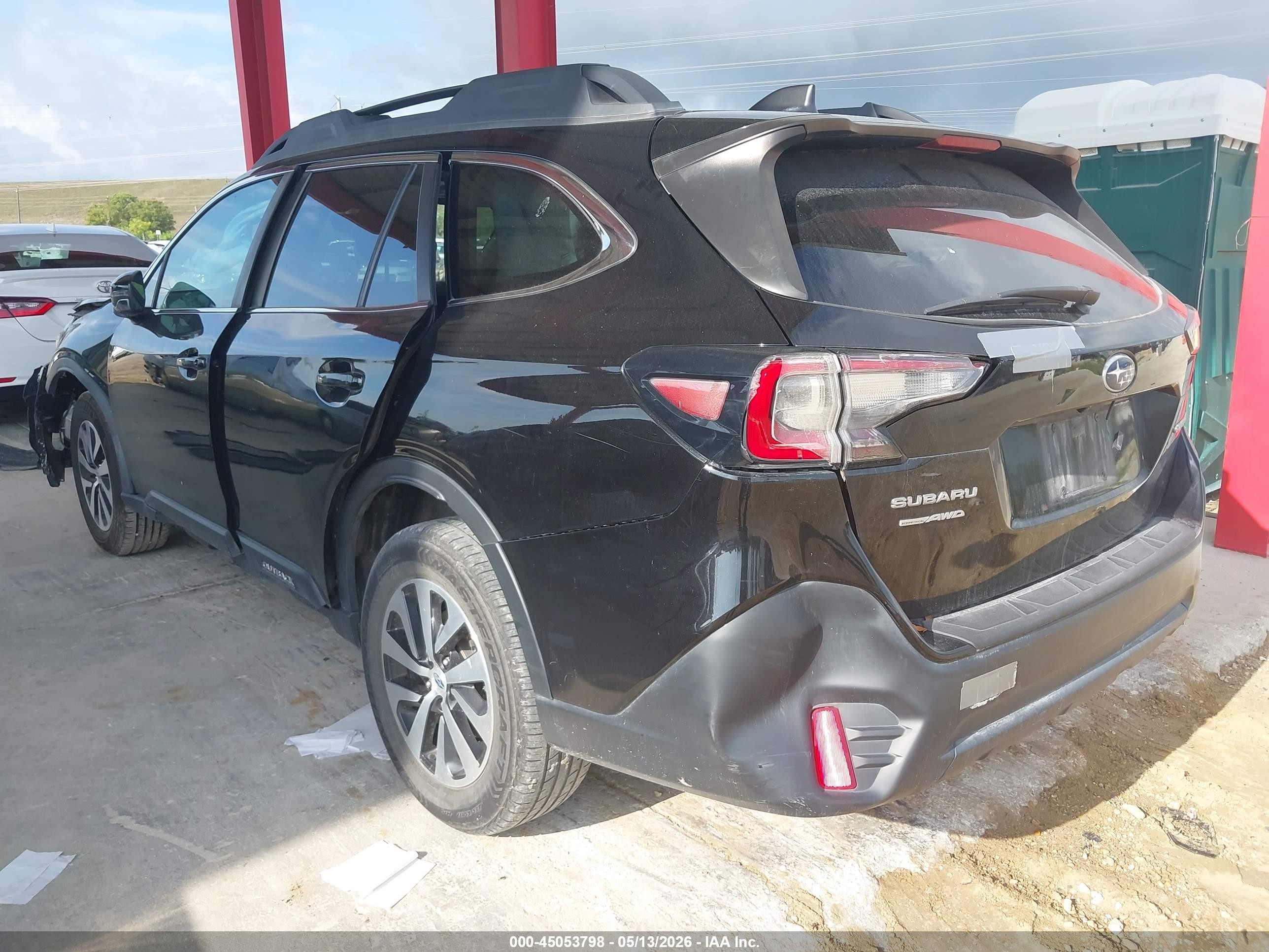 2020 Subaru Outback Premium Black vin: 4S4BTACCXL3113271