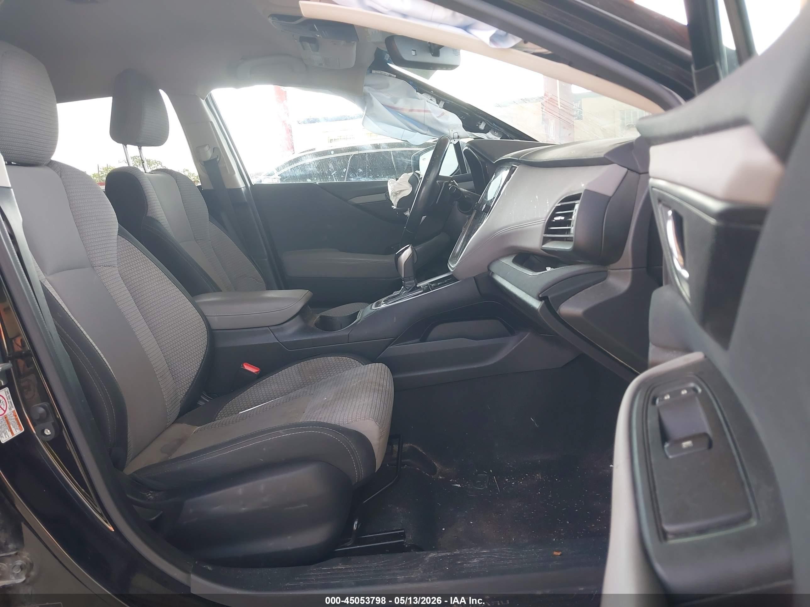 2020 Subaru Outback Premium Black vin: 4S4BTACCXL3113271