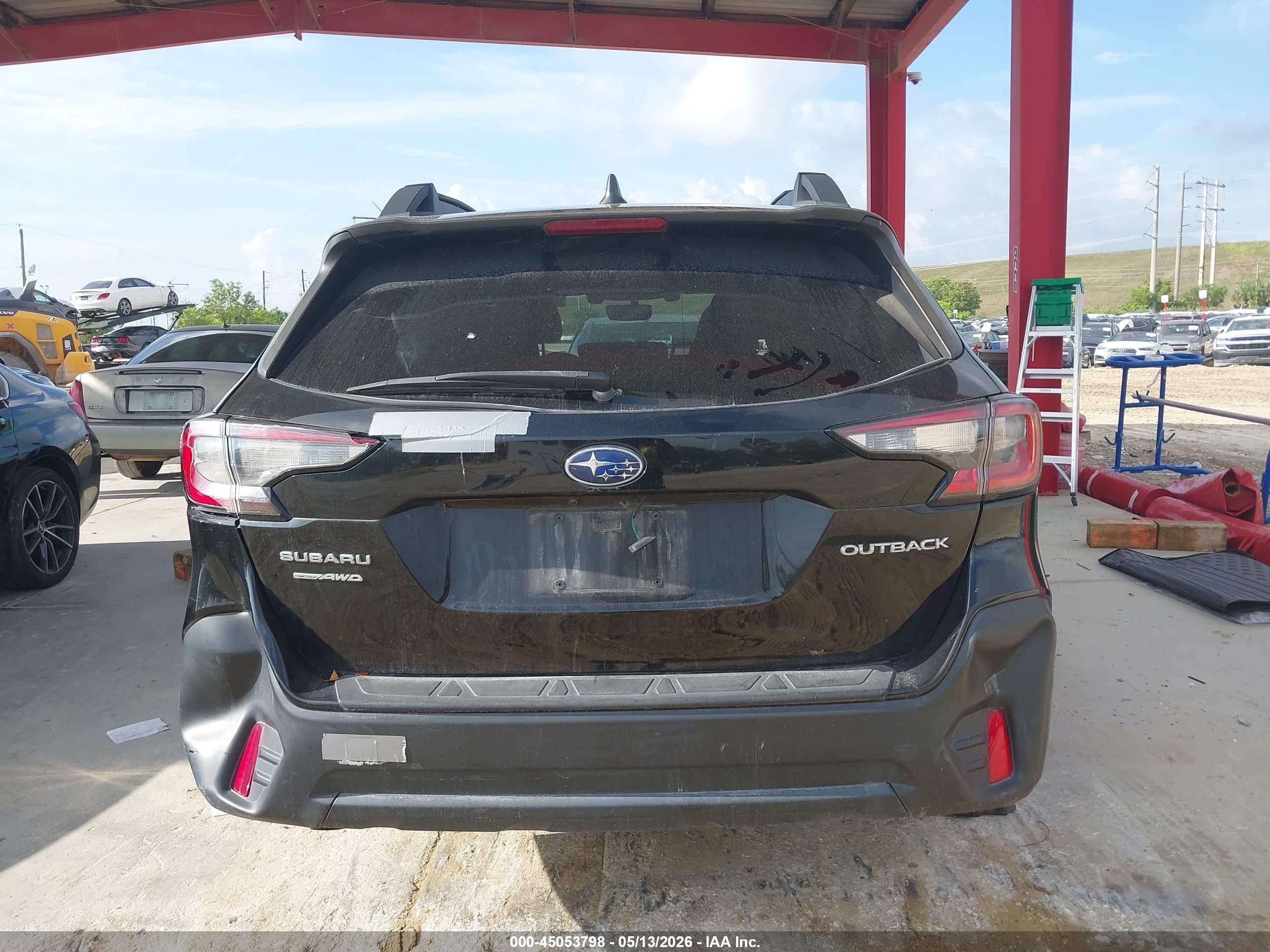2020 Subaru Outback Premium Black vin: 4S4BTACCXL3113271