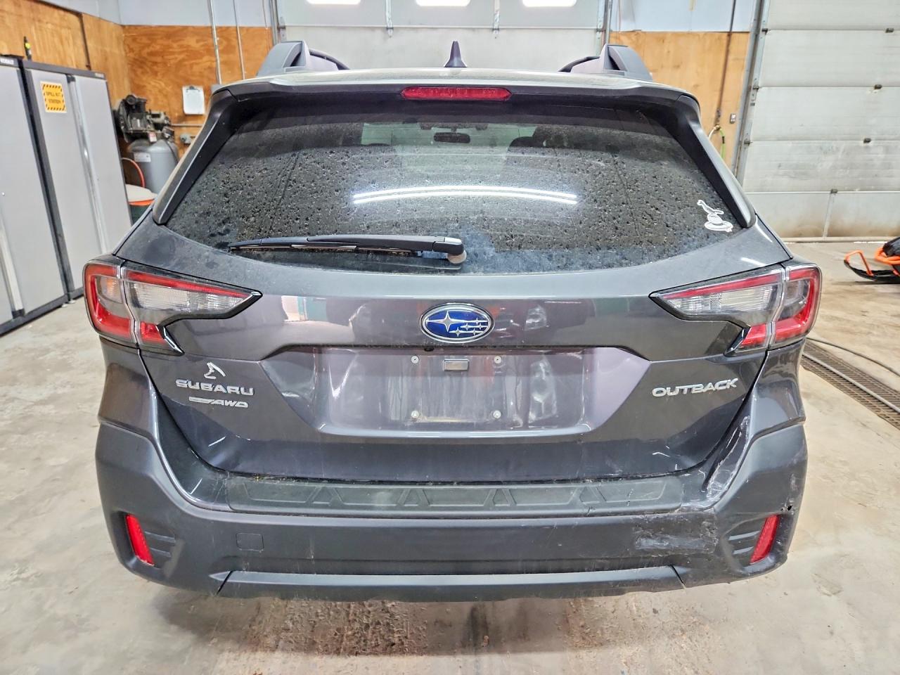 2021 Subaru Outback Premium Gray vin: 4S4BTADC0M3113747