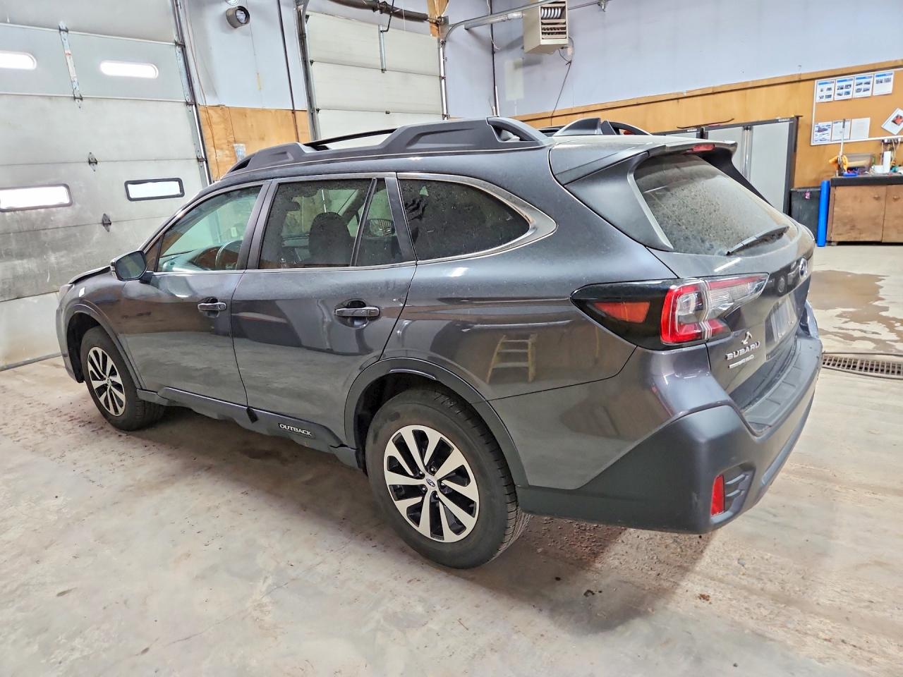 2021 Subaru Outback Premium Gray vin: 4S4BTADC0M3113747