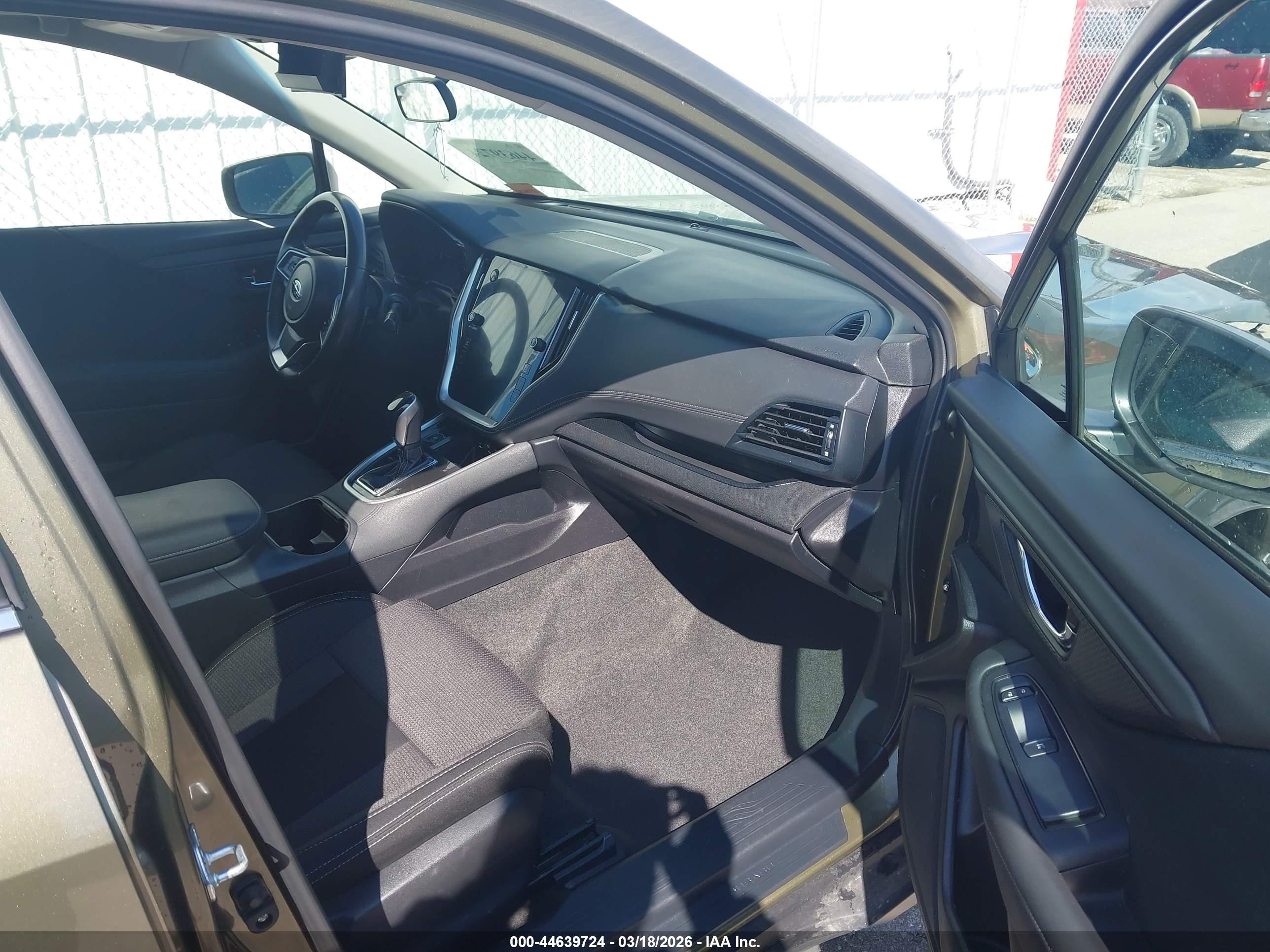 2021 Subaru Outback Premium Green vin: 4S4BTADC7M3181365