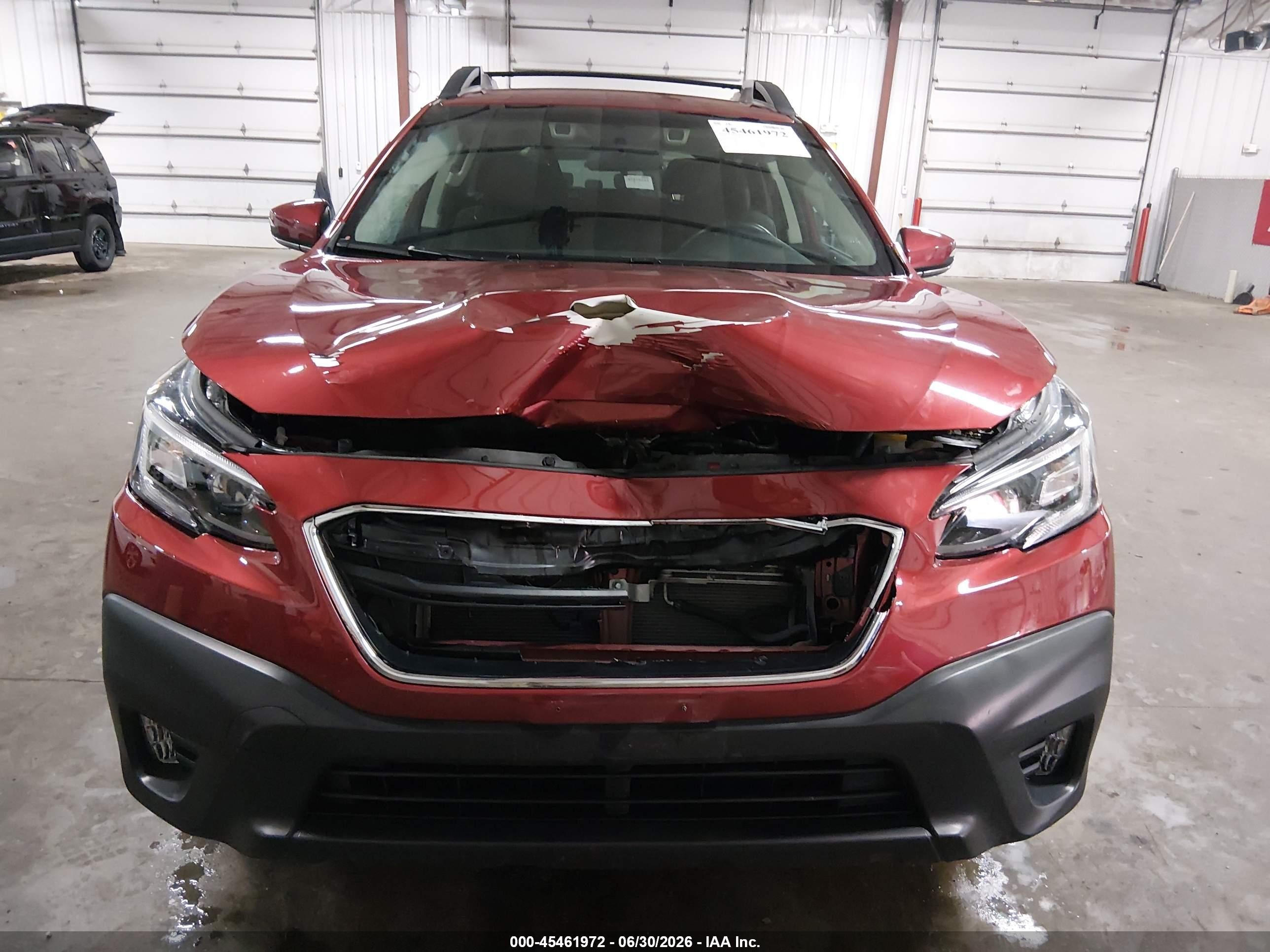2022 Subaru Outback Premium Red vin: 4S4BTADCXN3139743