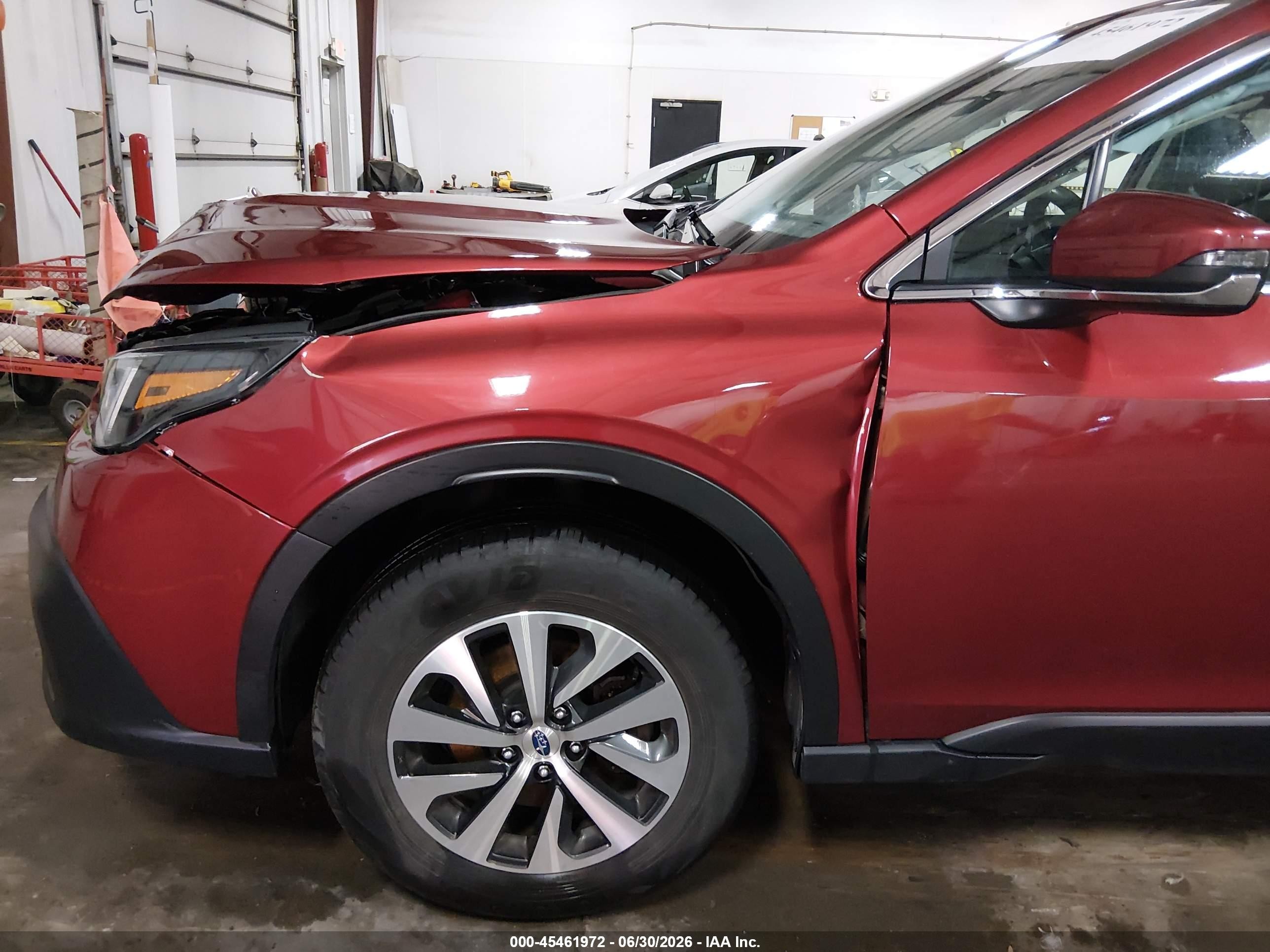 2022 Subaru Outback Premium Red vin: 4S4BTADCXN3139743