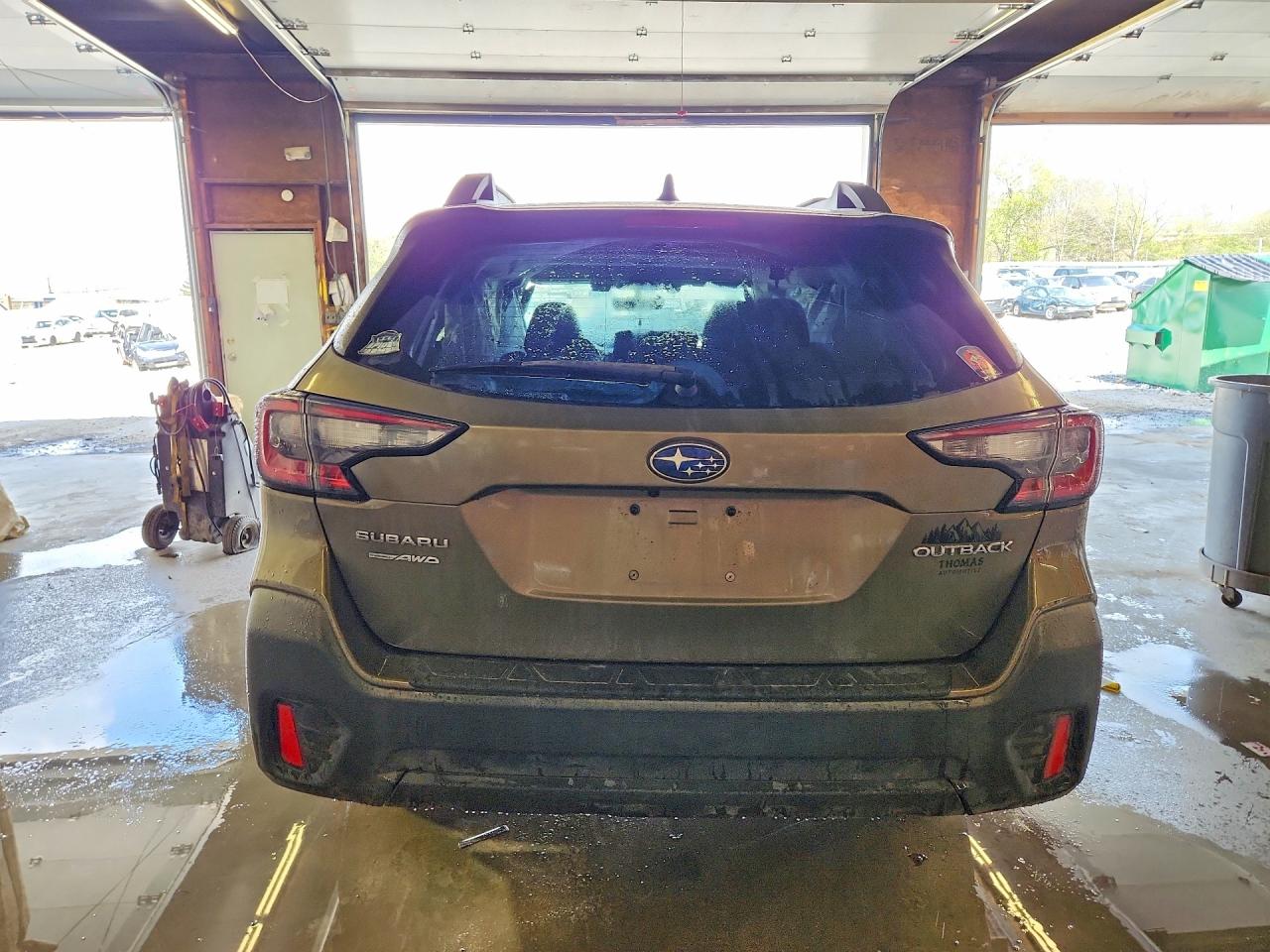 2020 Subaru Outback Premium Green vin: 4S4BTAEC3L3103422