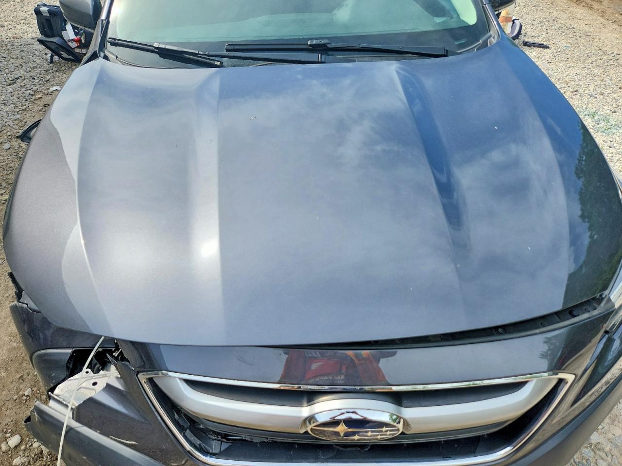 2020 Subaru Outback Premium Gray vin: 4S4BTAEC7L3128663