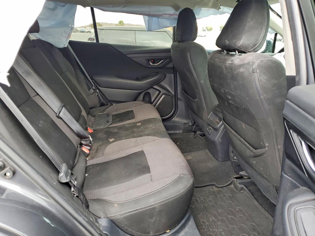 2020 Subaru Outback Premium Gray vin: 4S4BTAEC8L3256295