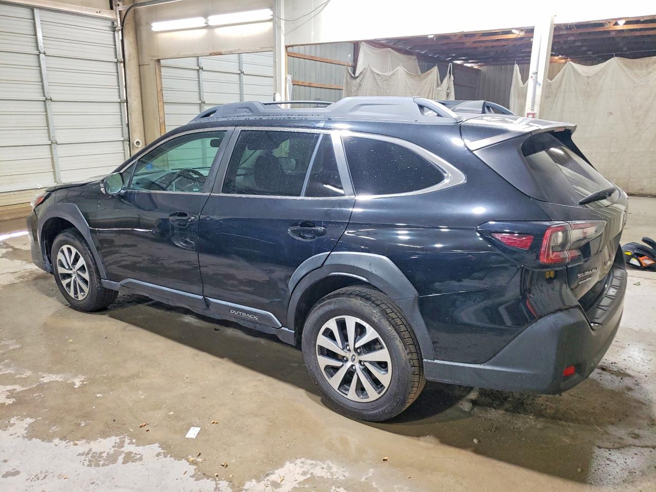 2023 Subaru Outback Premium Black vin: 4S4BTAFC6P3123667