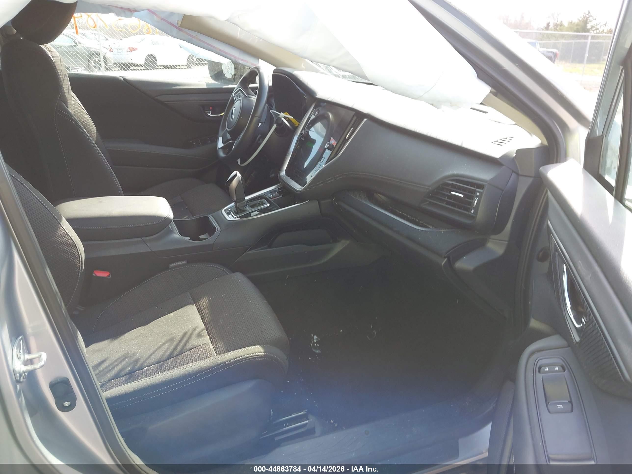 2025 Subaru Outback Premium Silver vin: 4S4BTAFC8S3130693