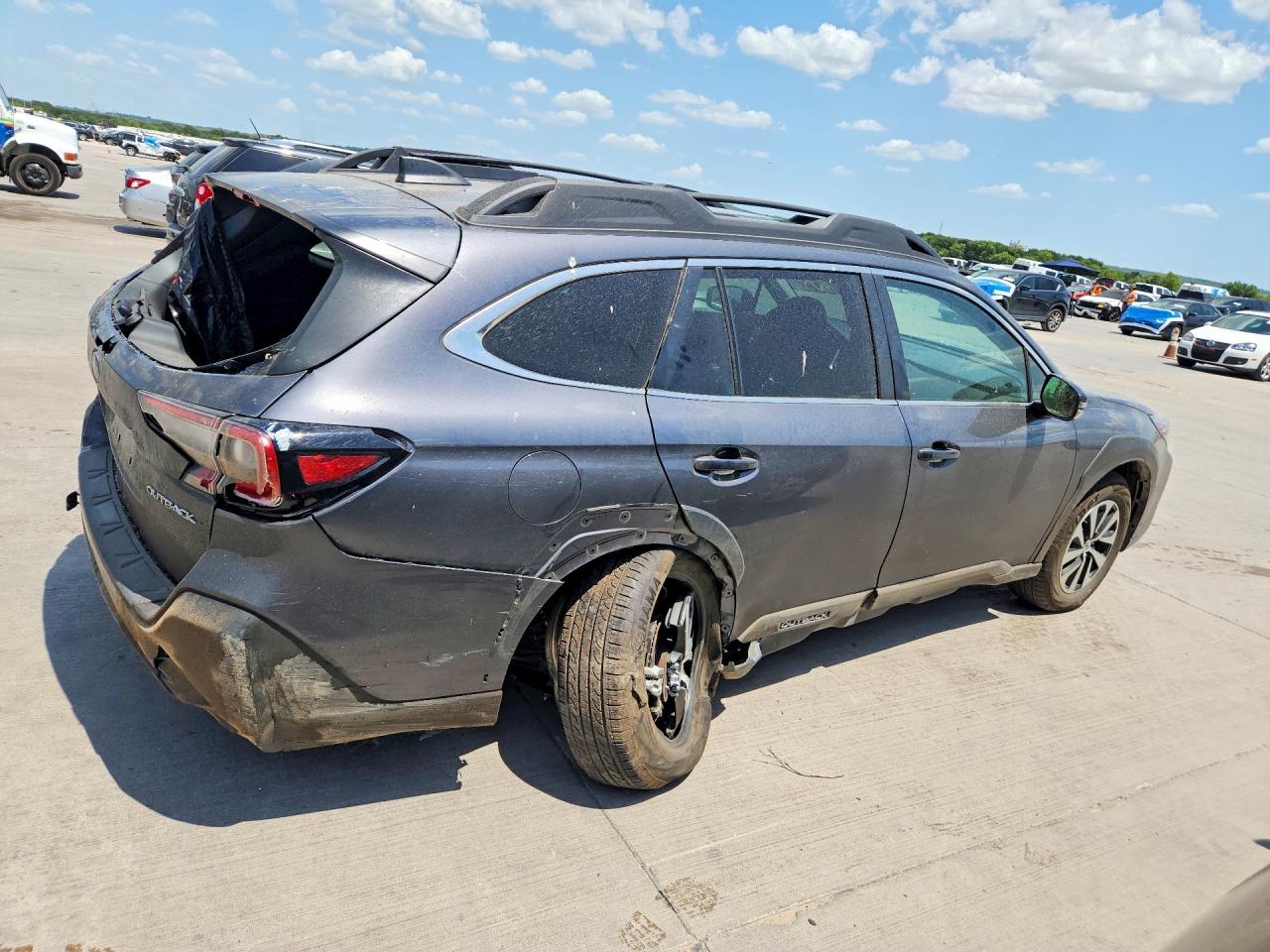 2025 Subaru Outback Premium Gray vin: 4S4BTAFC9S3300785