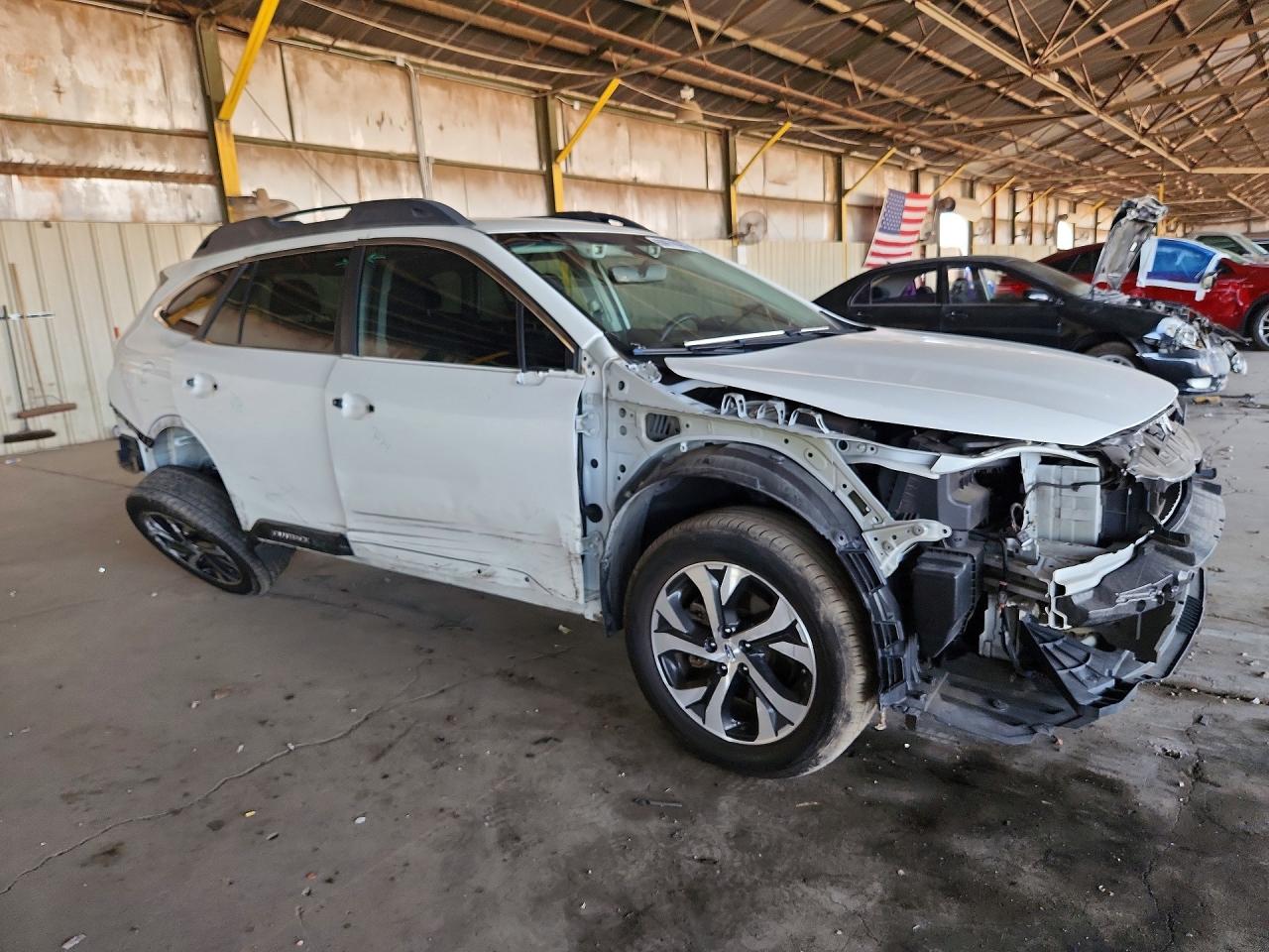 2020 Subaru Outback Limited White vin: 4S4BTALC0L3175276