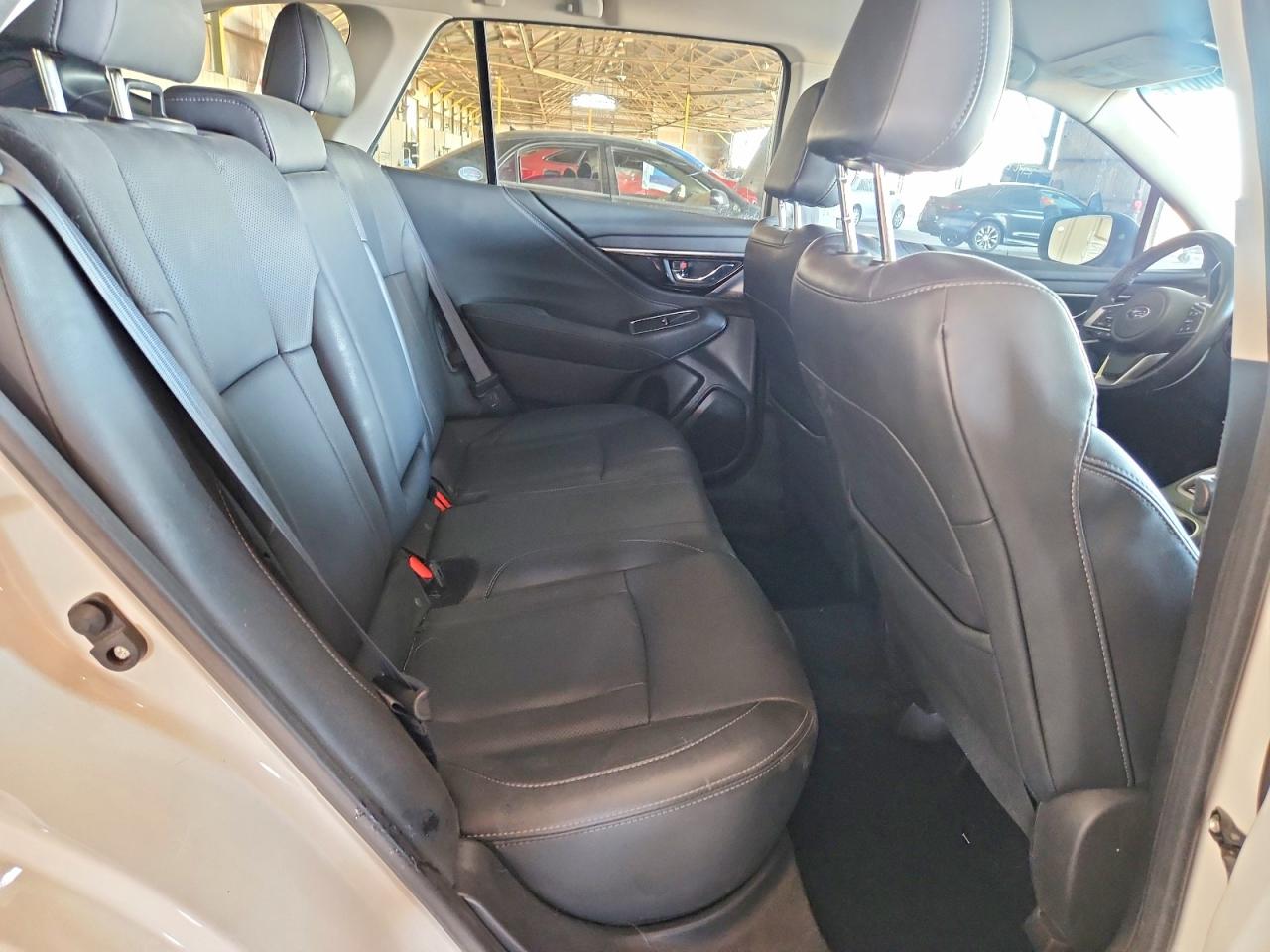 2020 Subaru Outback Limited White vin: 4S4BTALC0L3175276