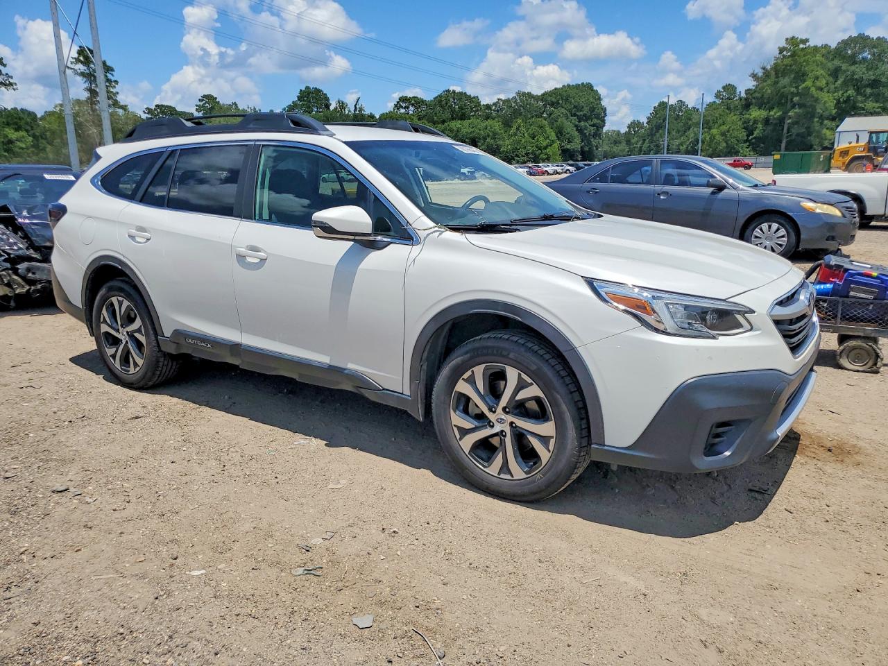 2020 Subaru Outback Limited White vin: 4S4BTALC5L3244821