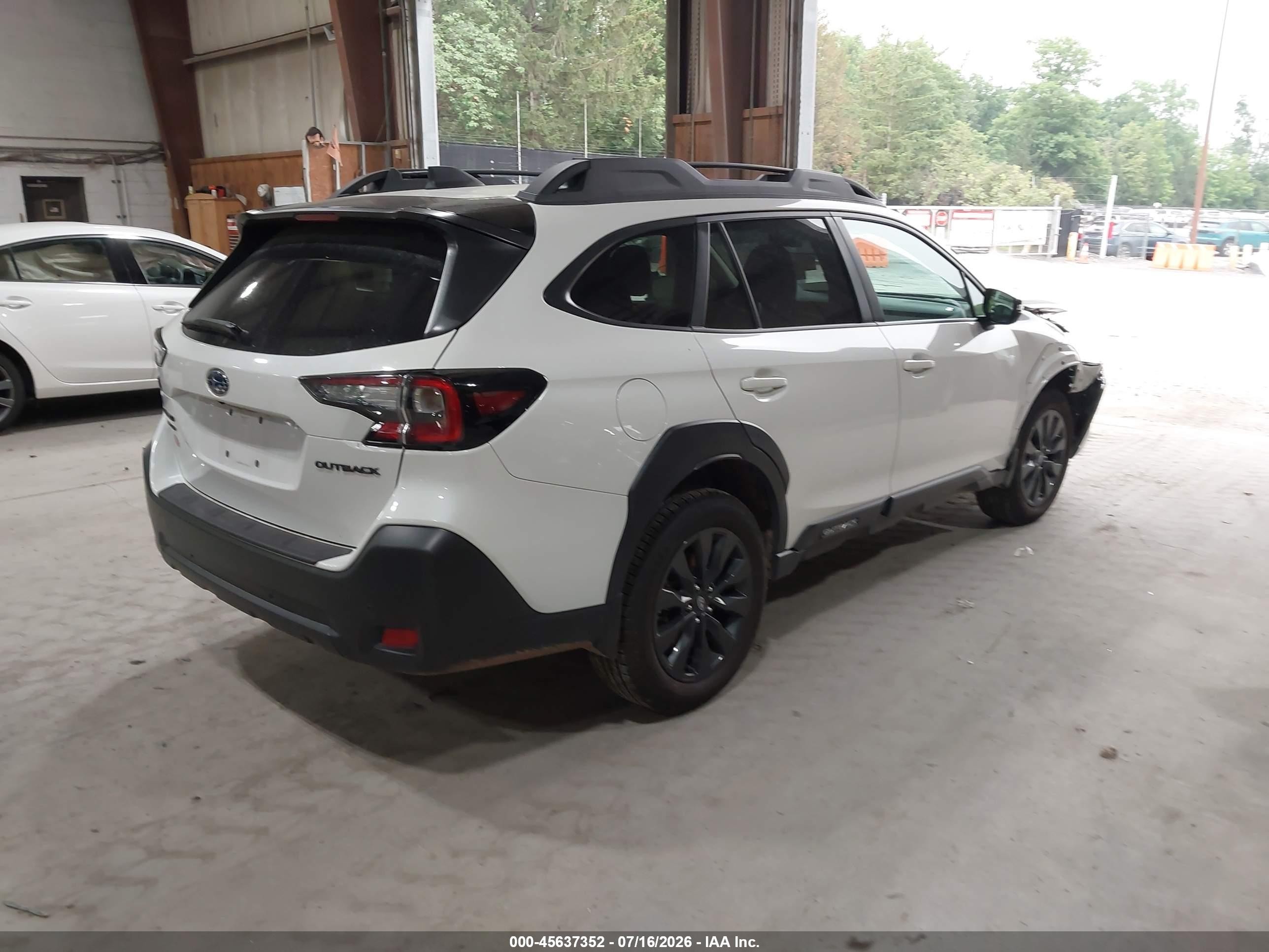 2025 Subaru Outback Onyx Edition White vin: 4S4BTALCXS3157284