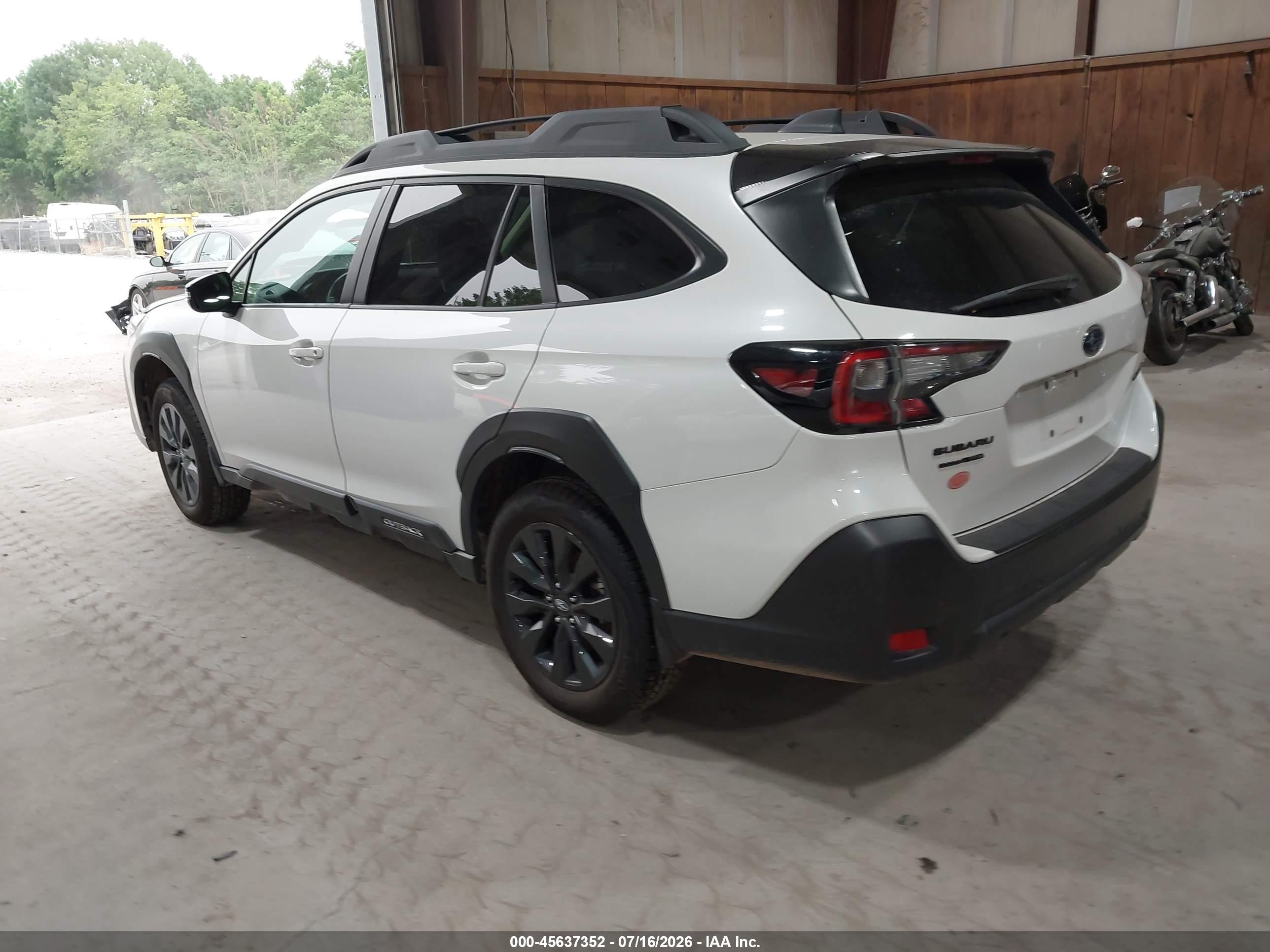 2025 Subaru Outback Onyx Edition White vin: 4S4BTALCXS3157284