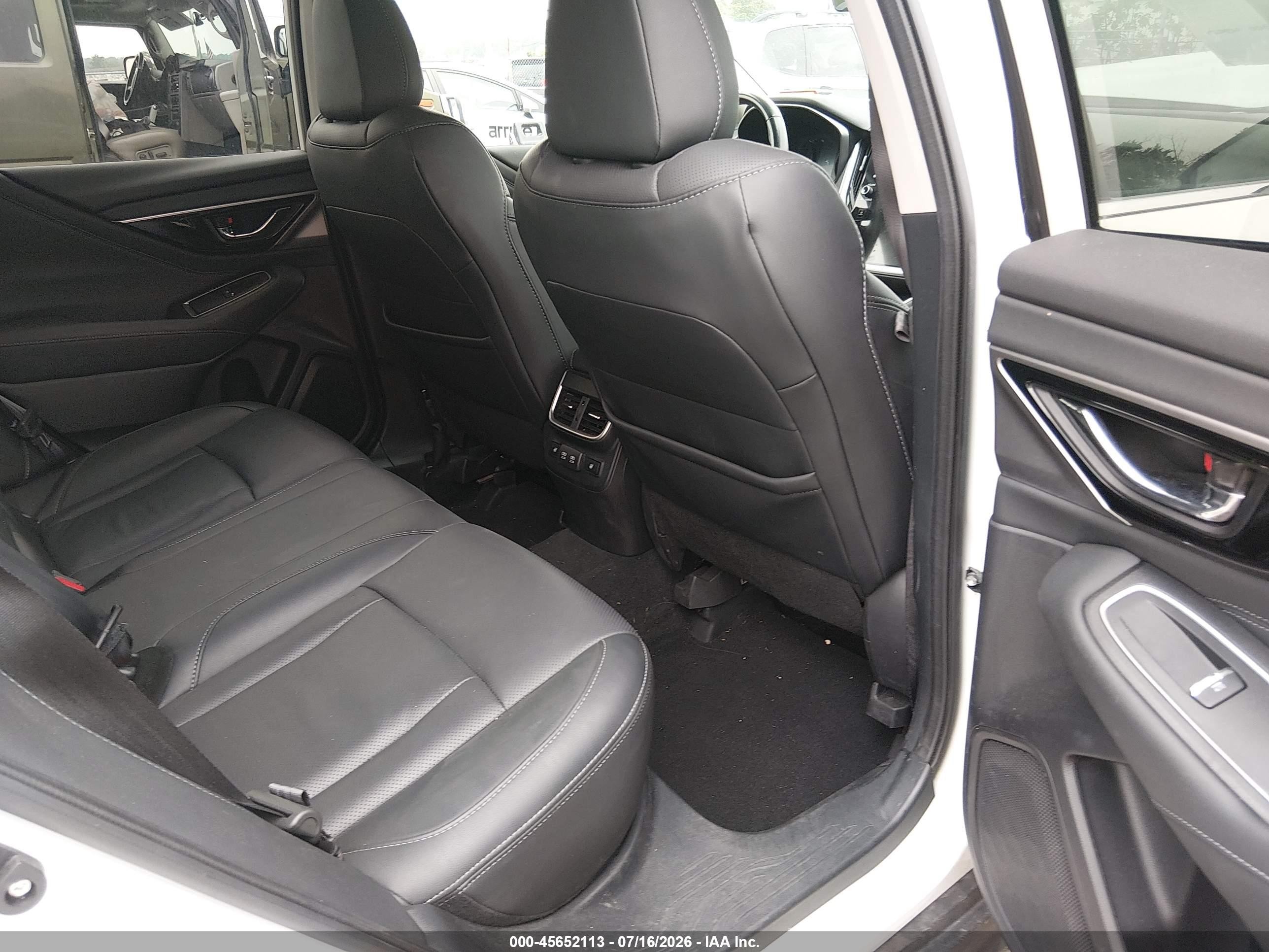 2021 Subaru Outback Limited Белый vin: 4S4BTAMC7M3216759