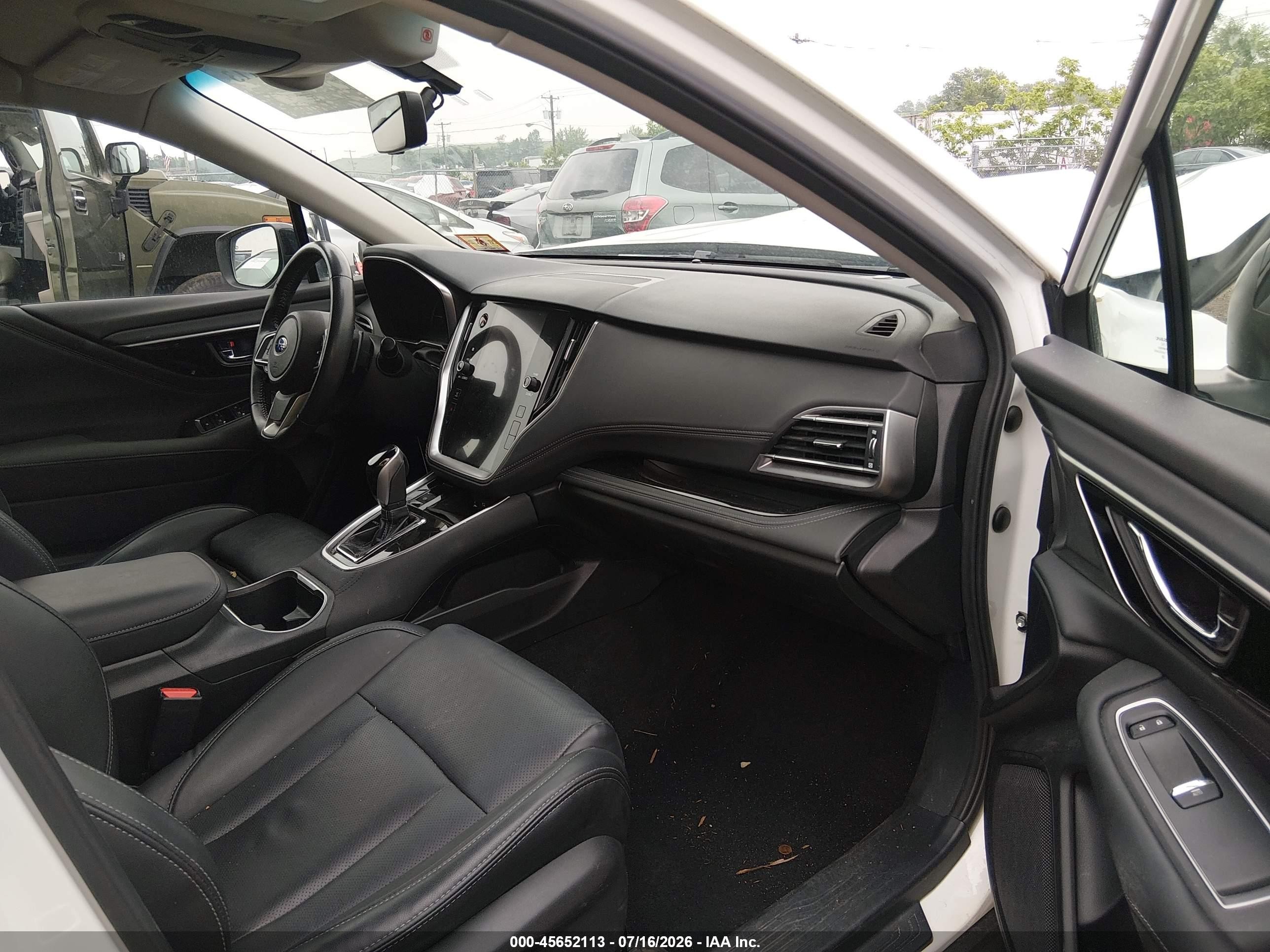 2021 Subaru Outback Limited Белый vin: 4S4BTAMC7M3216759