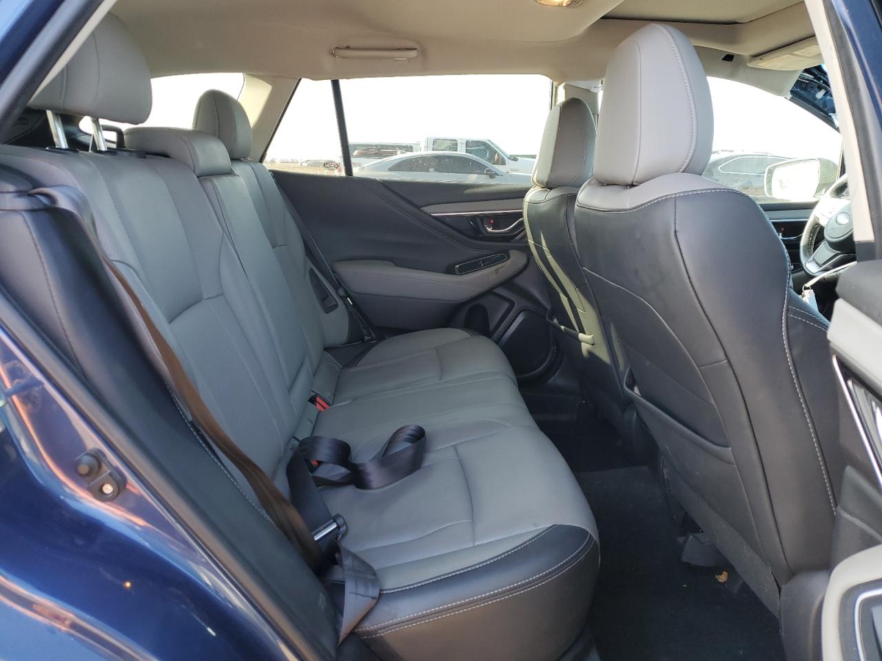 2020 Subaru Outback Limited Blue vin: 4S4BTANC2L3255448