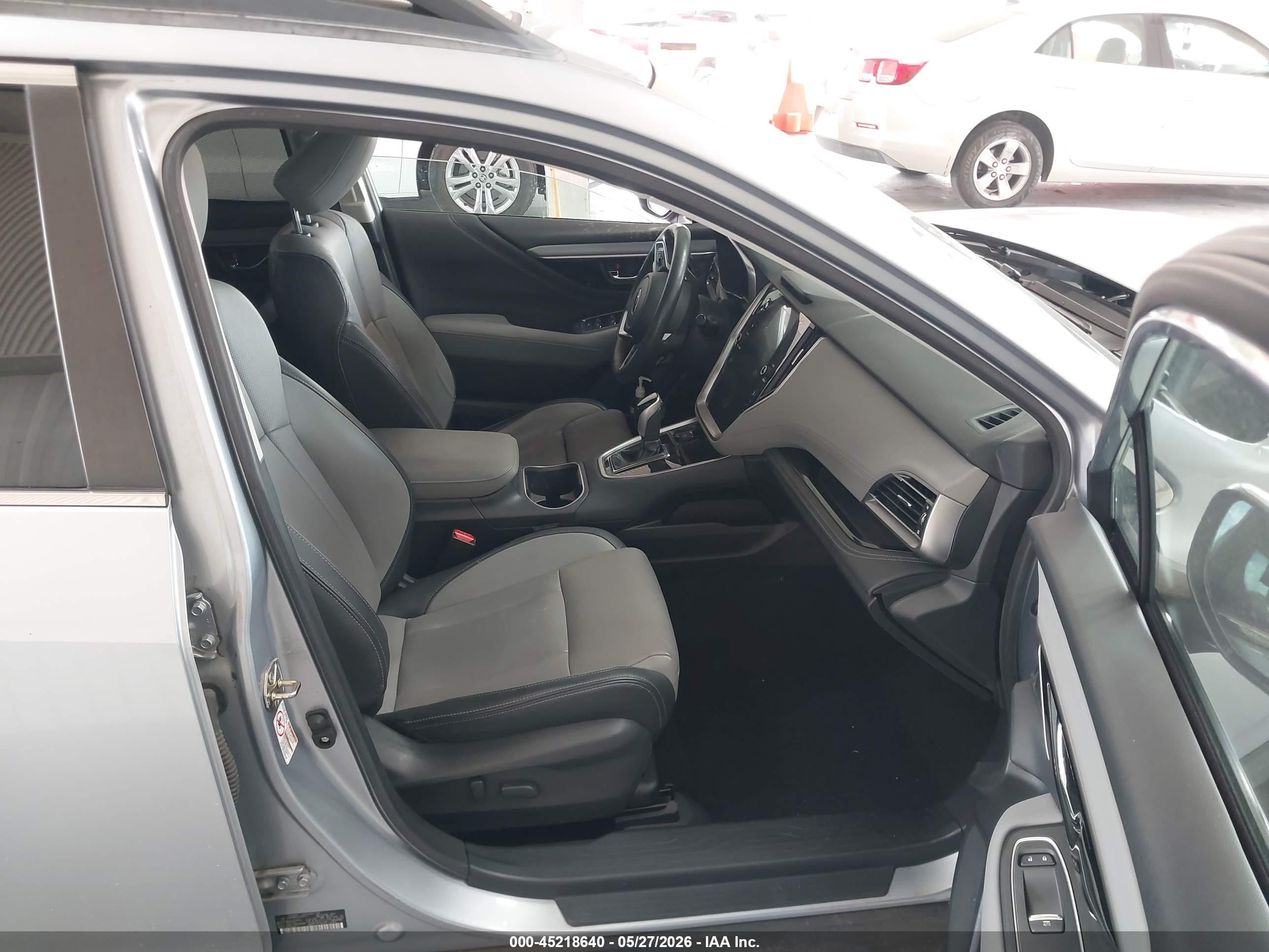 2020 Subaru Outback Limited Серебряный vin: 4S4BTANC4L3187511