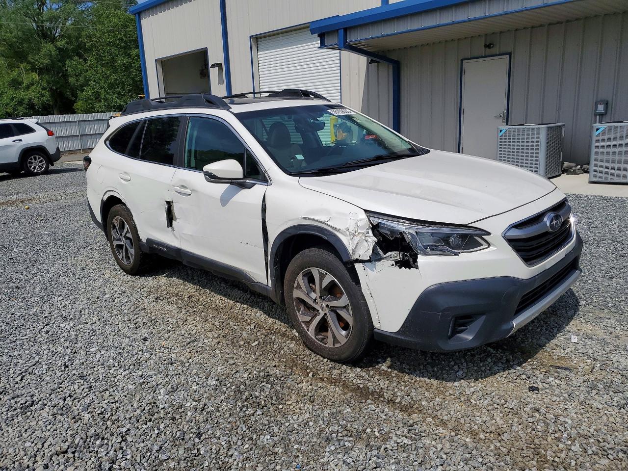 2021 Subaru Outback Limited White vin: 4S4BTANC4M3213820