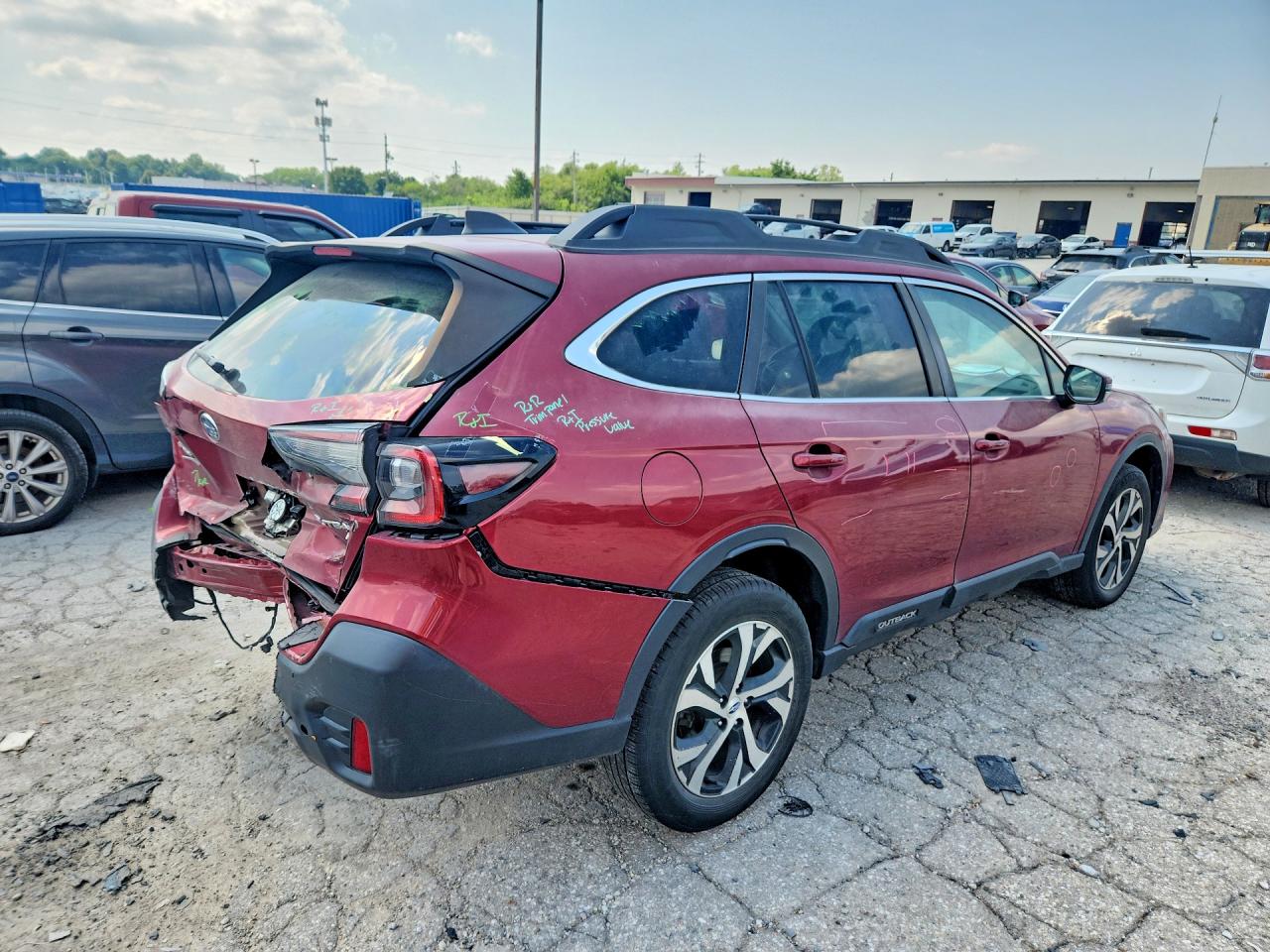 2022 Subaru Outback Limited Бордовый vin: 4S4BTANC5N3186497