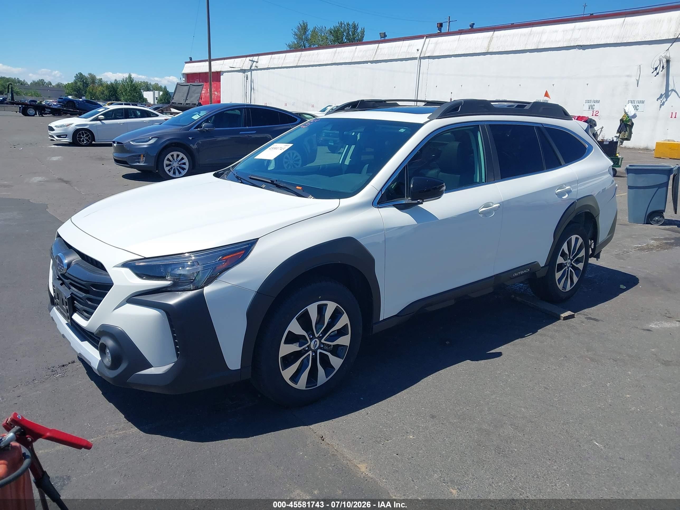 2024 Subaru Outback Limited White vin: 4S4BTANC6R3244378