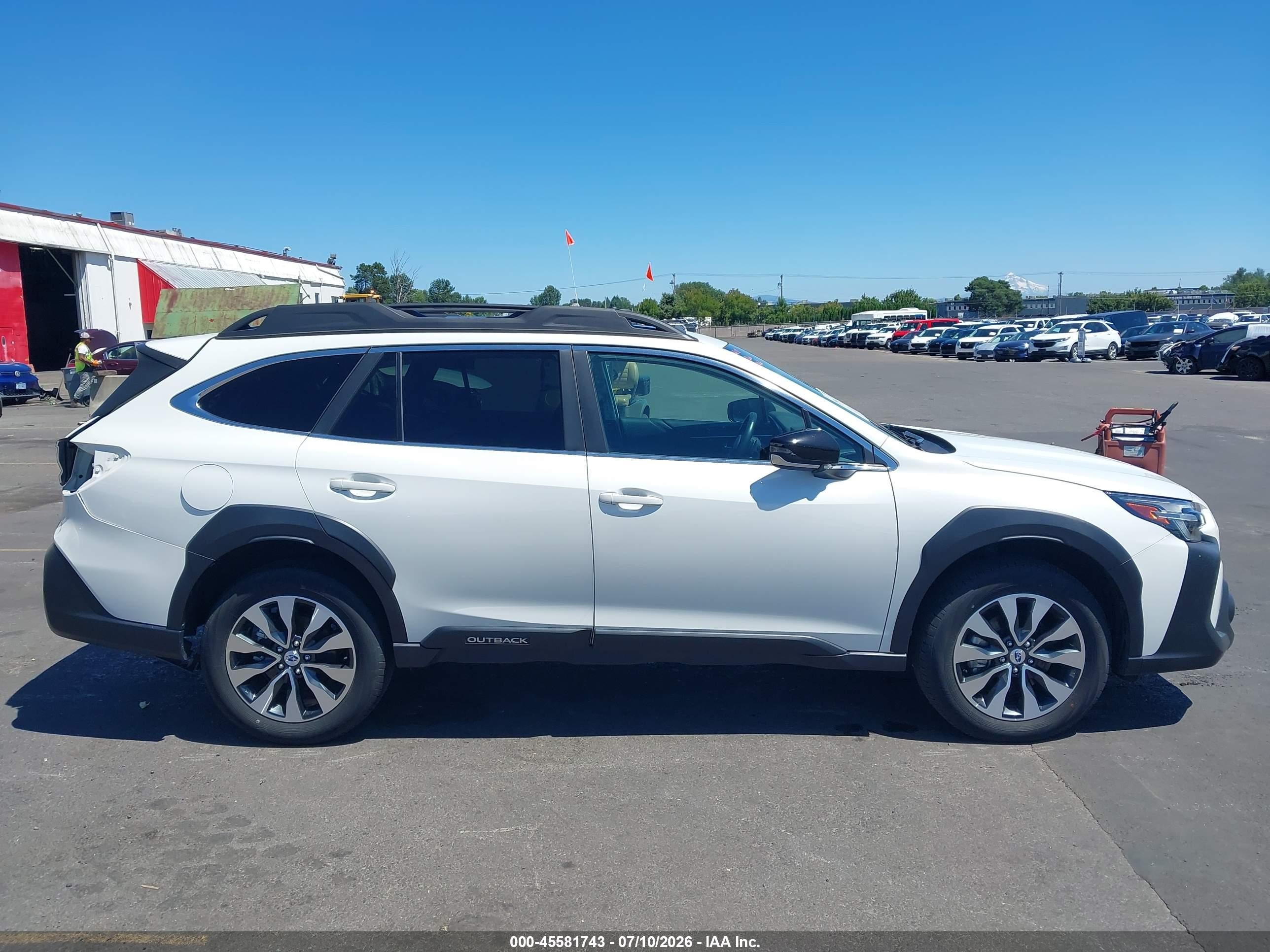 2024 Subaru Outback Limited White vin: 4S4BTANC6R3244378
