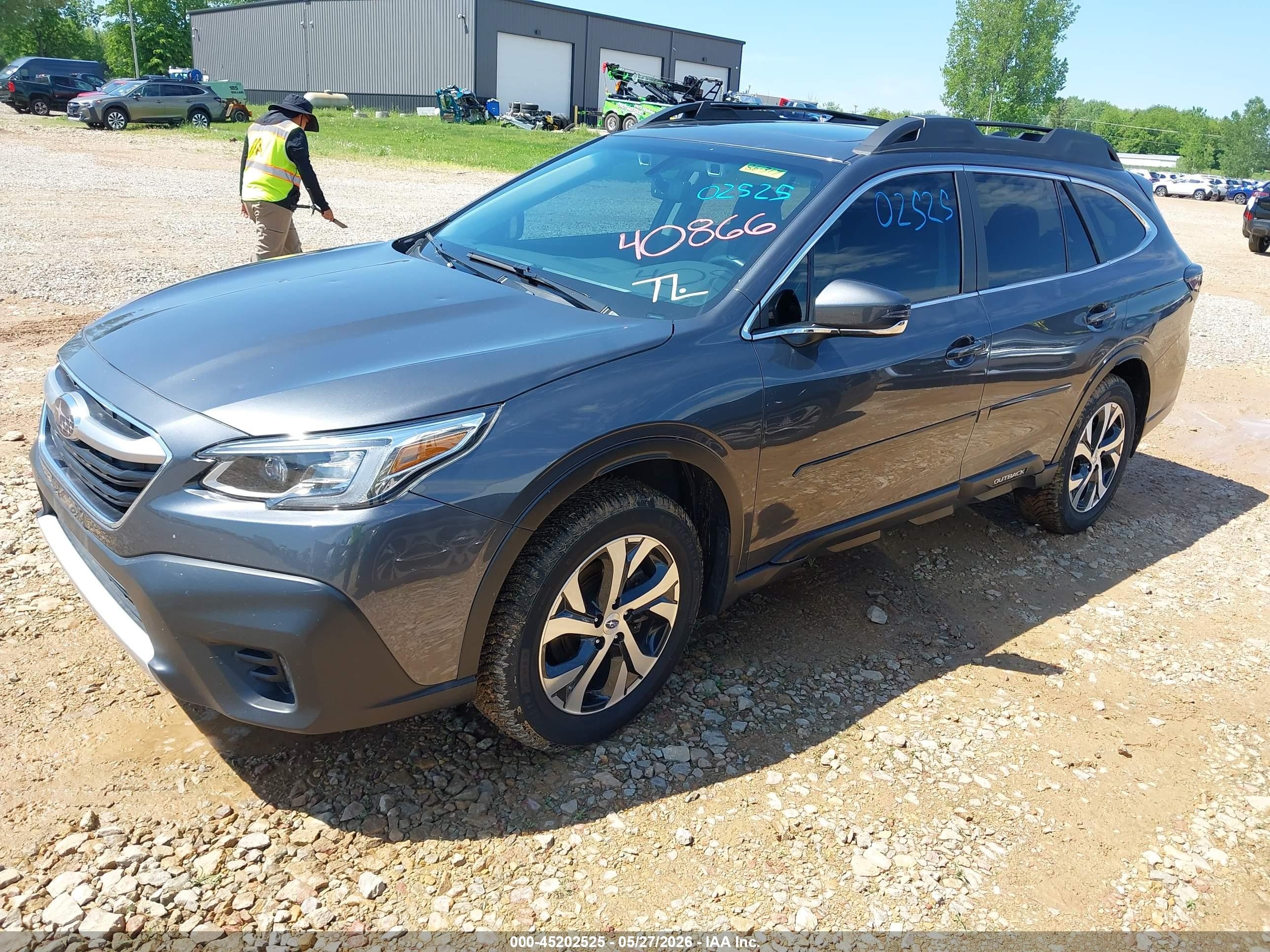 2021 Subaru Outback Limited Gray vin: 4S4BTANC8M3157977