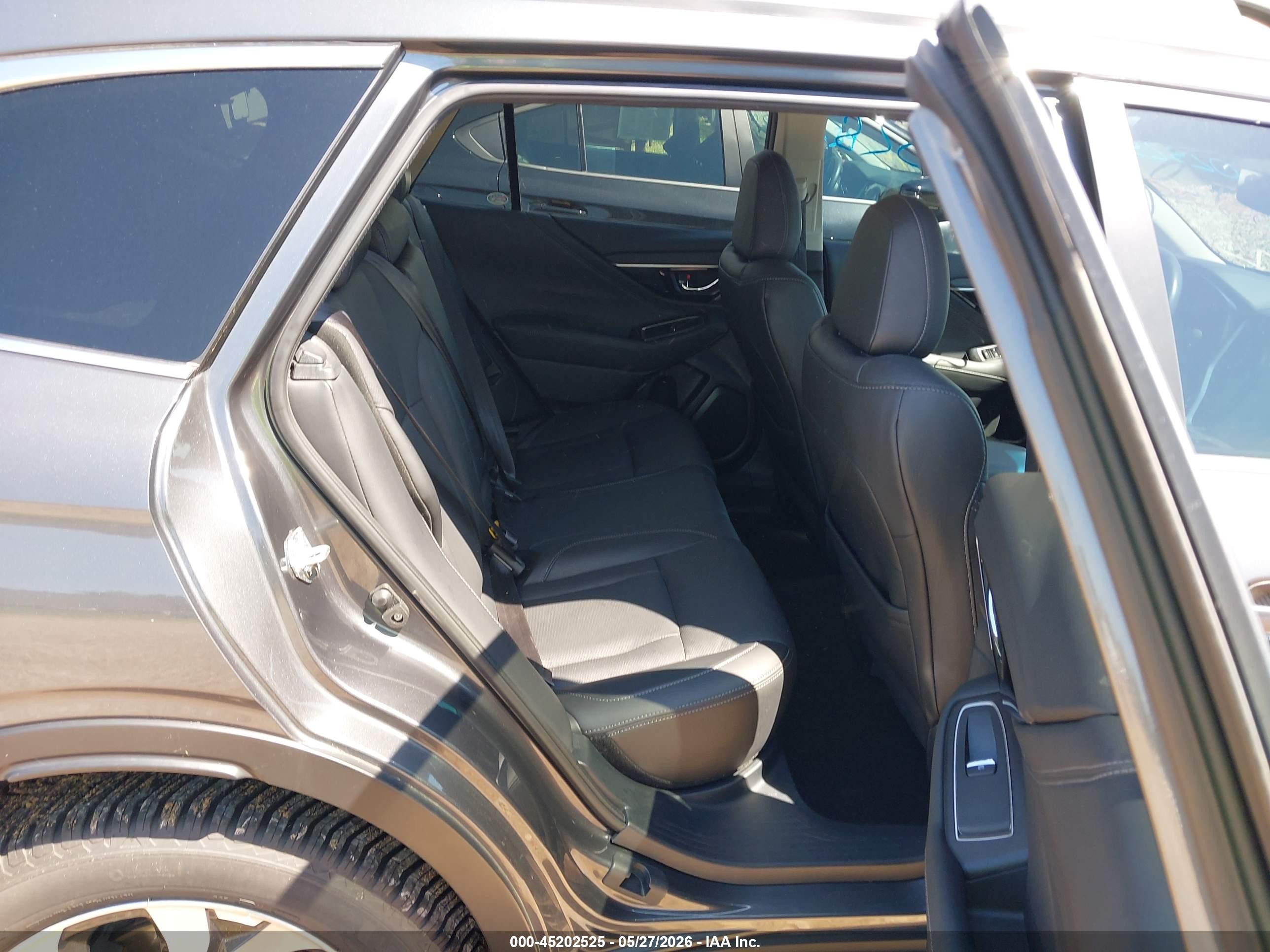 2021 Subaru Outback Limited Gray vin: 4S4BTANC8M3157977