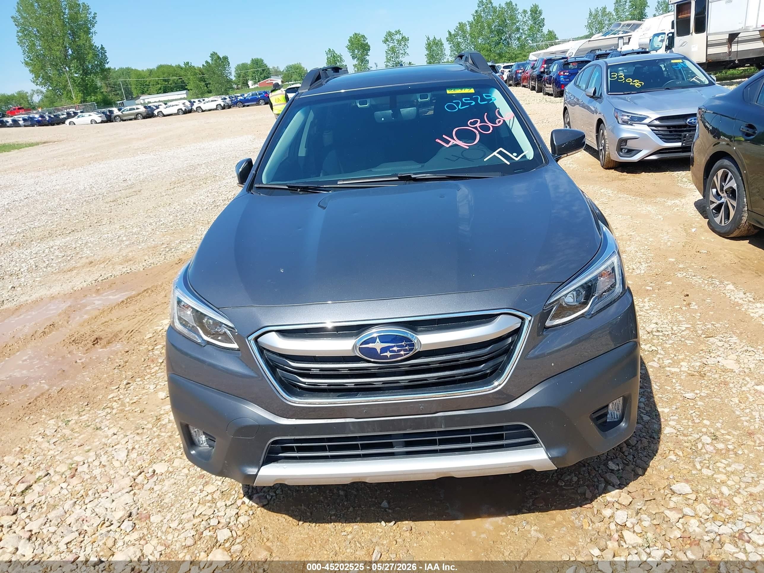2021 Subaru Outback Limited Gray vin: 4S4BTANC8M3157977