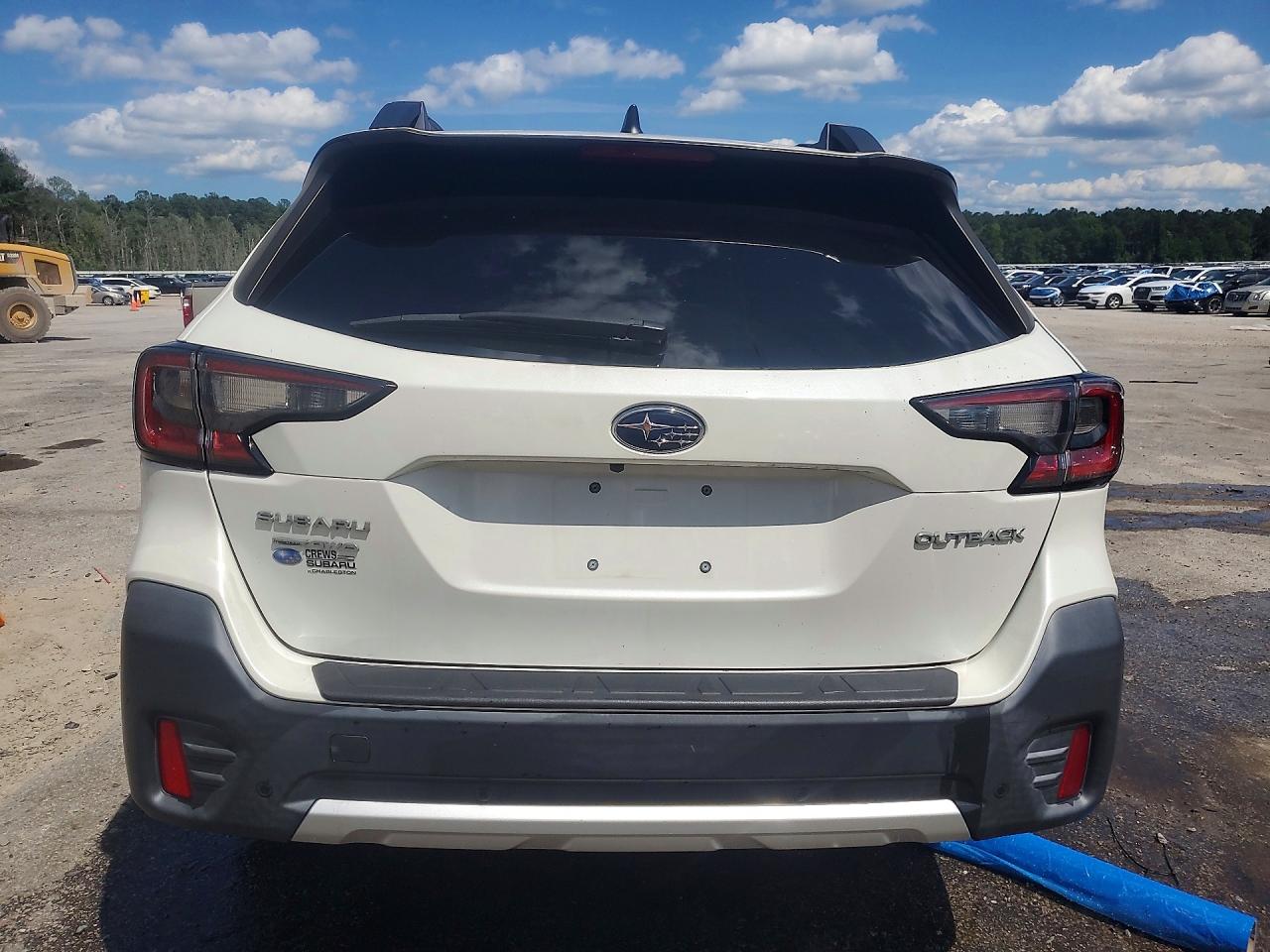 2021 Subaru Outback Limited White vin: 4S4BTANC9M3173668