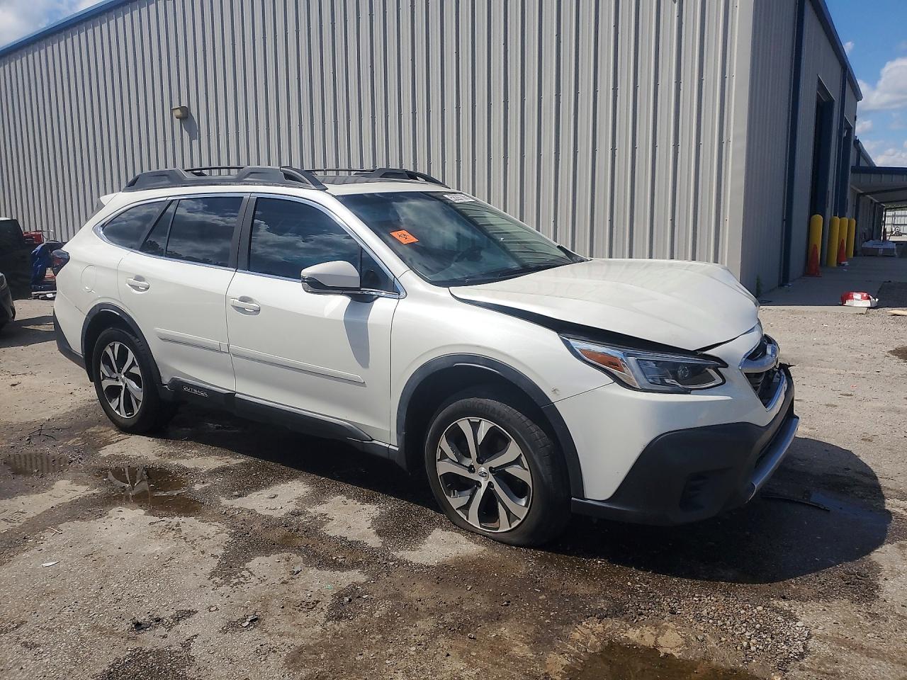 2021 Subaru Outback Limited White vin: 4S4BTANC9M3173668