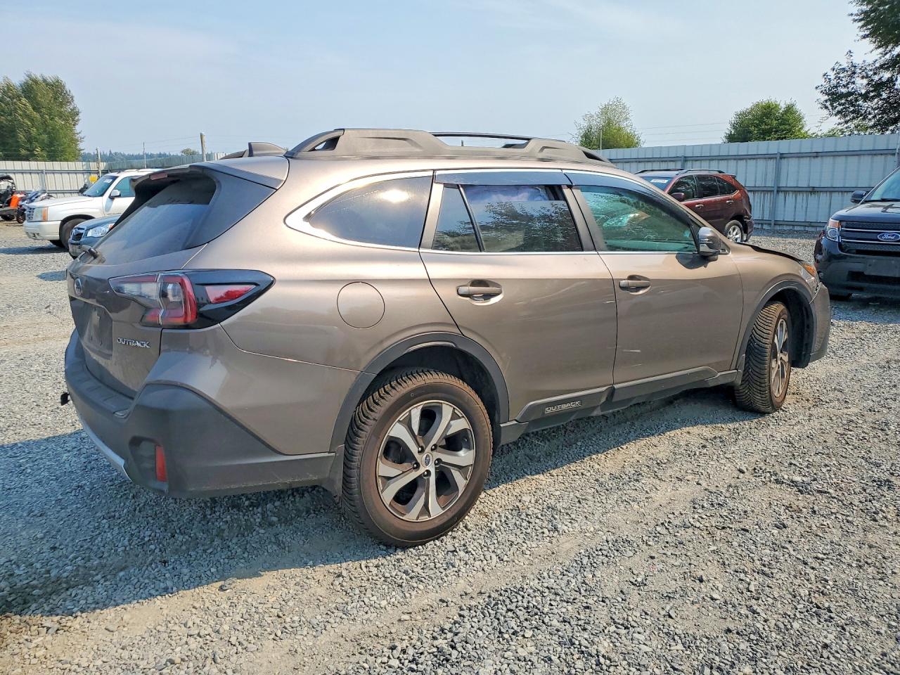 2021 Subaru Outback Limited Brown vin: 4S4BTANC9M3186968