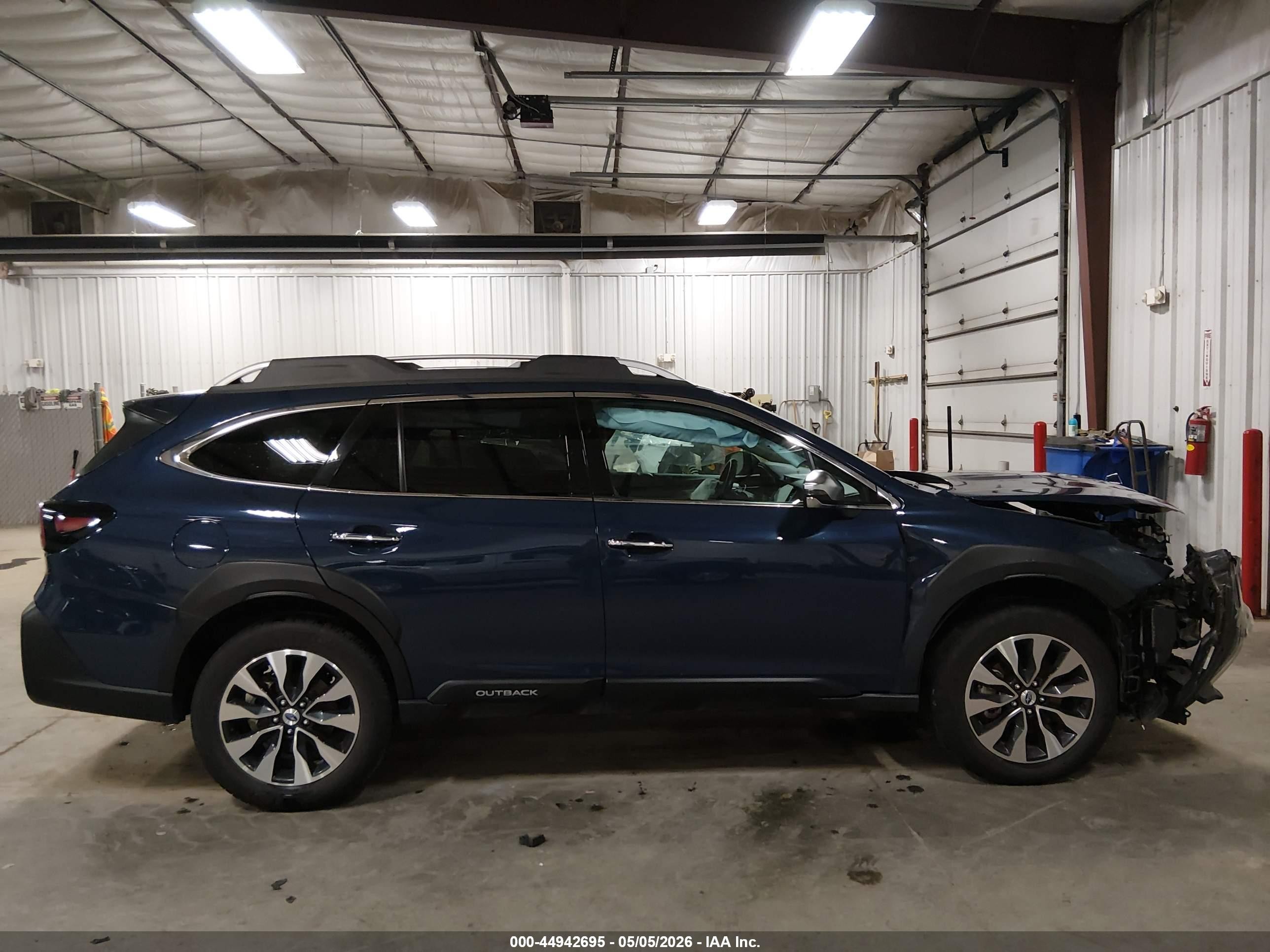 2024 Subaru Outback Touring Blue vin: 4S4BTAPC1R3189478