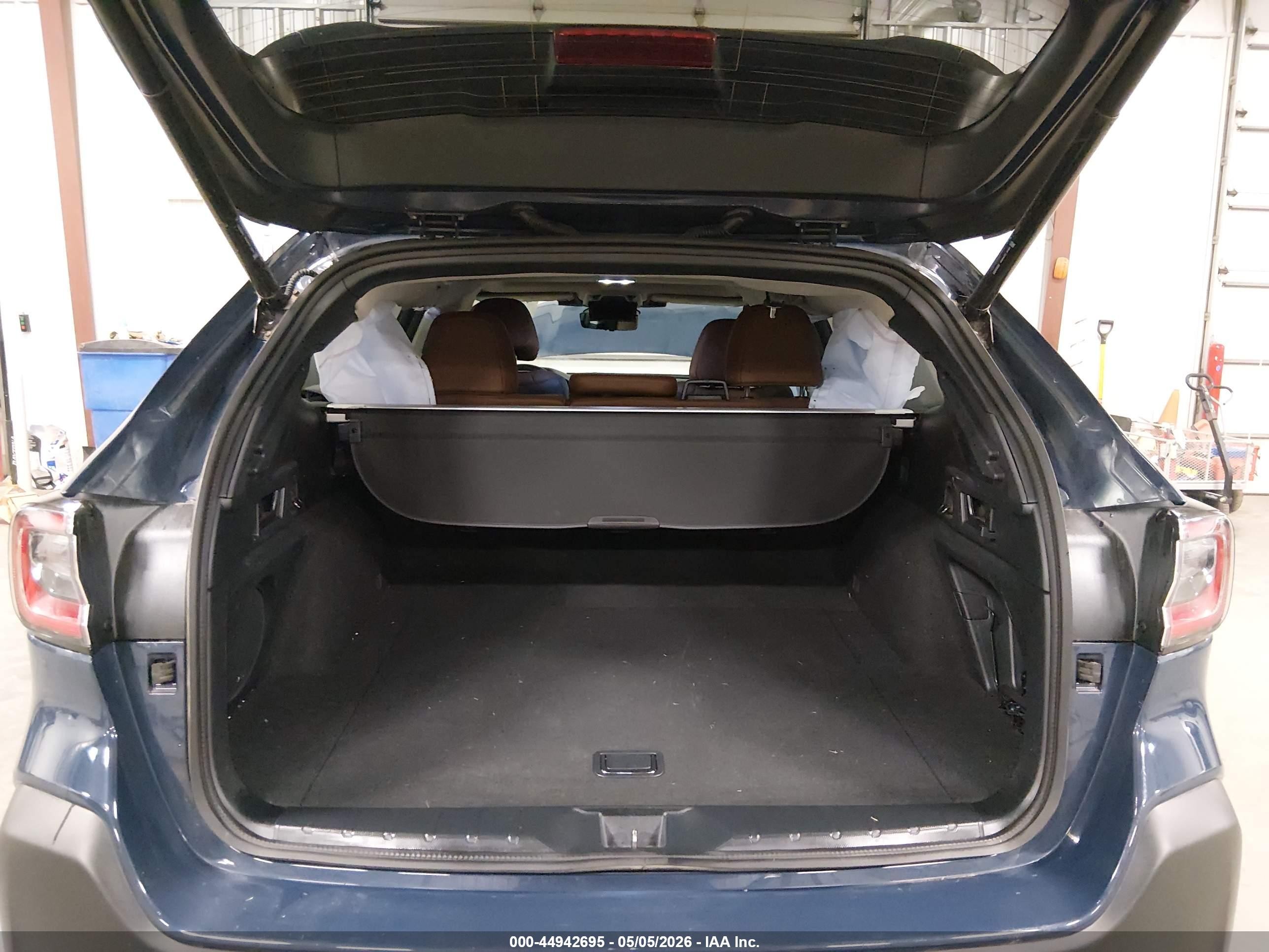 2024 Subaru Outback Touring Blue vin: 4S4BTAPC1R3189478