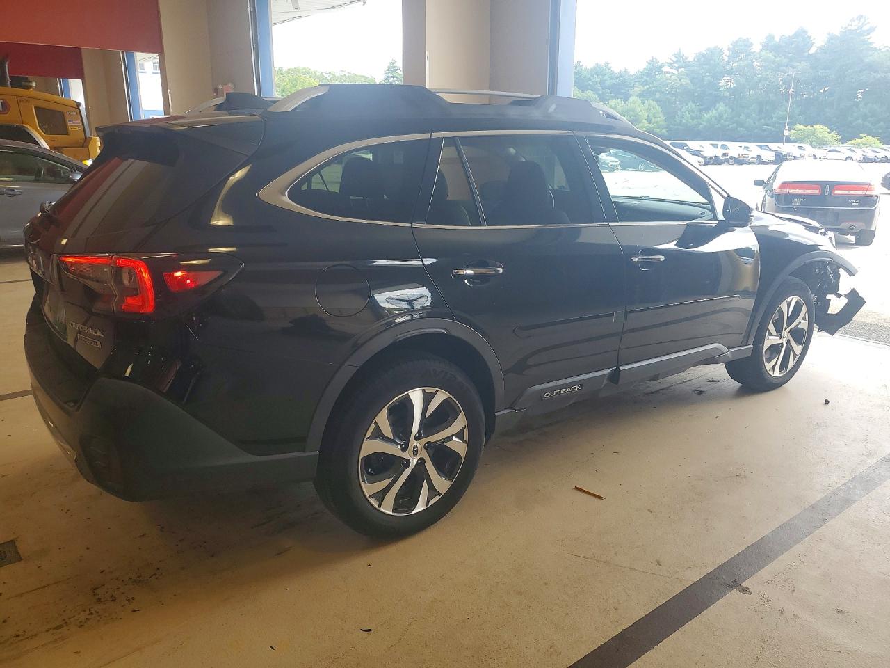 2021 Subaru Outback Touring Black vin: 4S4BTAPC9M3111541